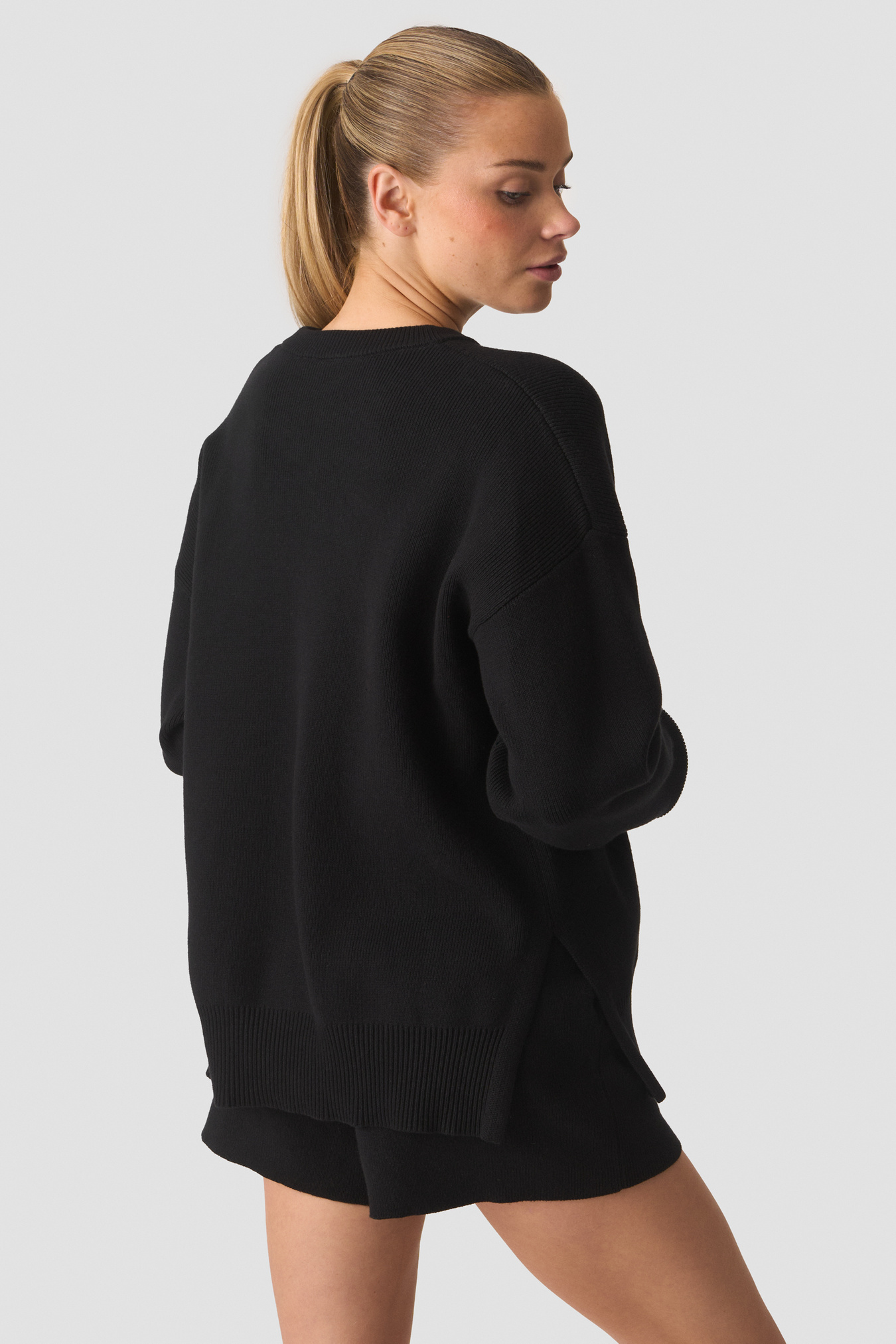 Soft Knit Oversized Crewneck Black - Bild 2