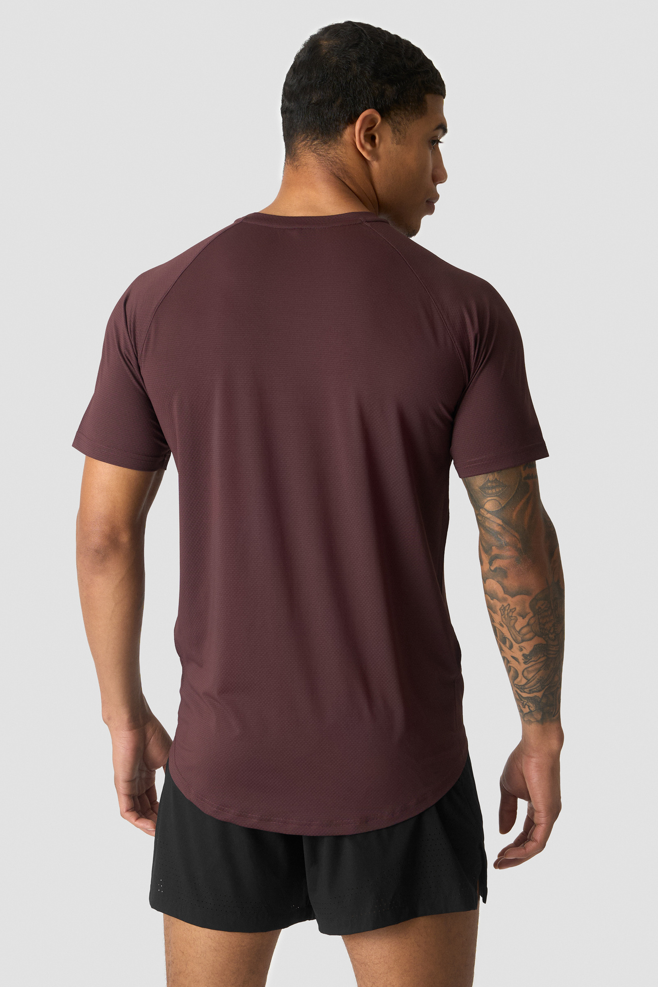 Stride Raglan Mesh T-shirt Men Burgundy - image 1
