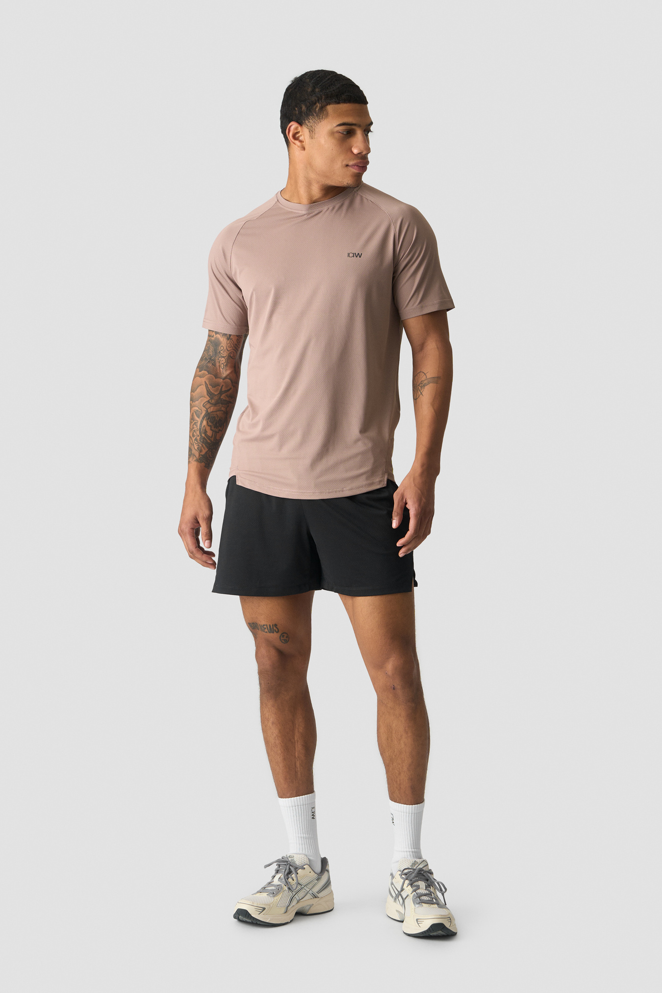 Stride Raglan Mesh T-shirt Men Light Mauve - image 4