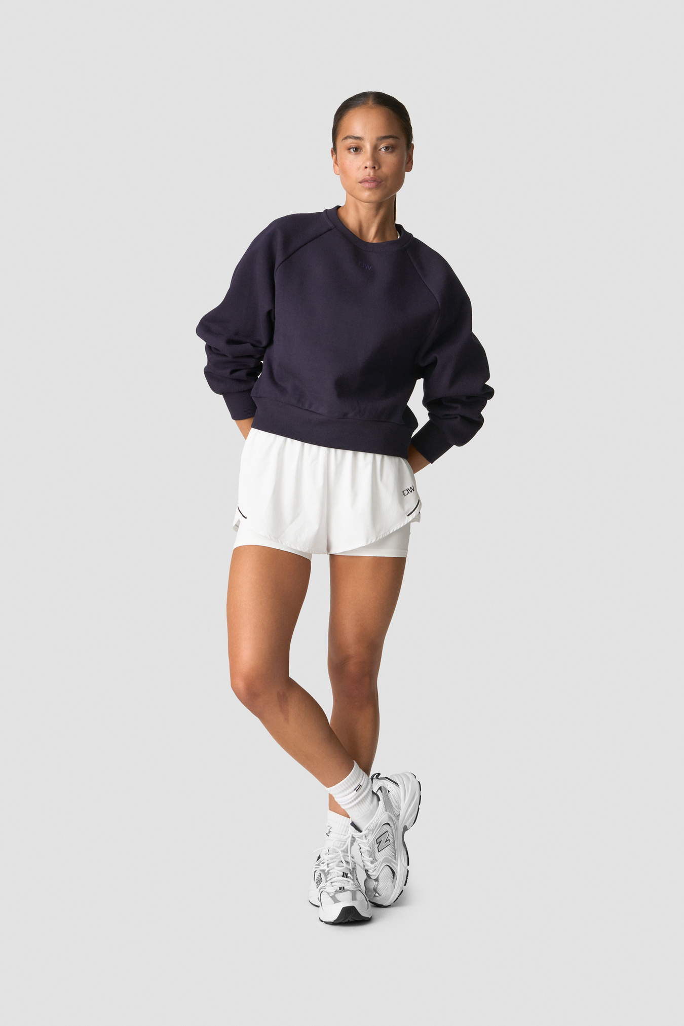 Everyday Cropped Crewneck Wmn Night Purple - afbeelding 1