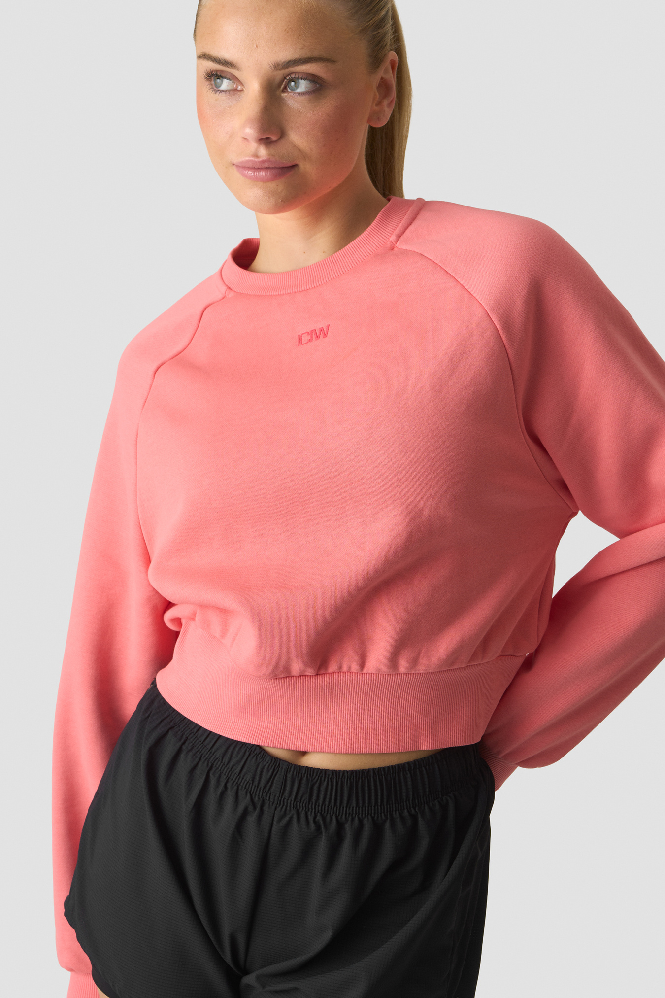 Everyday Cropped Crewneck Wmn Light Pink Peach - billede 3