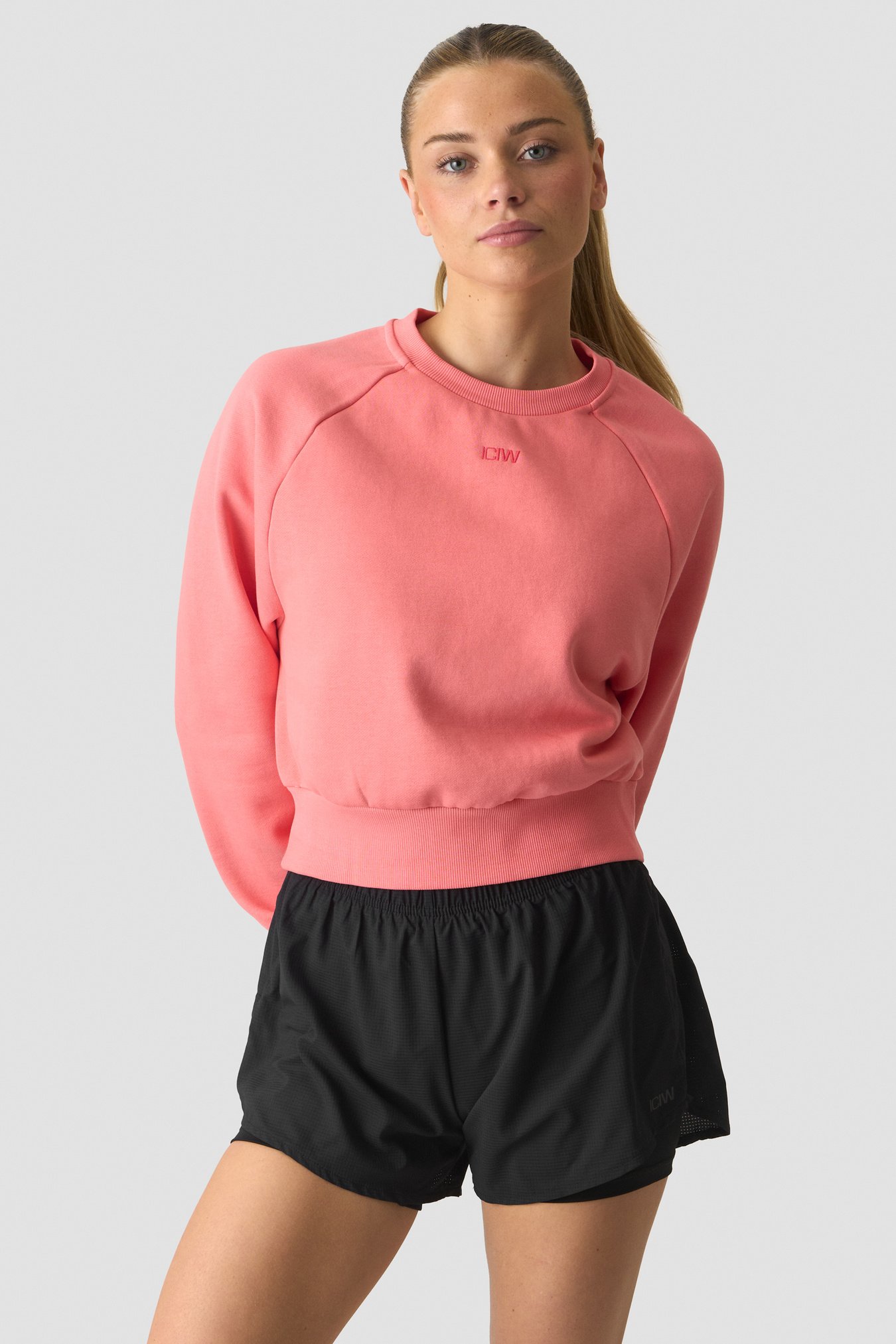 Everyday Cropped Crewneck Wmn Light Pink Peach - billede 1