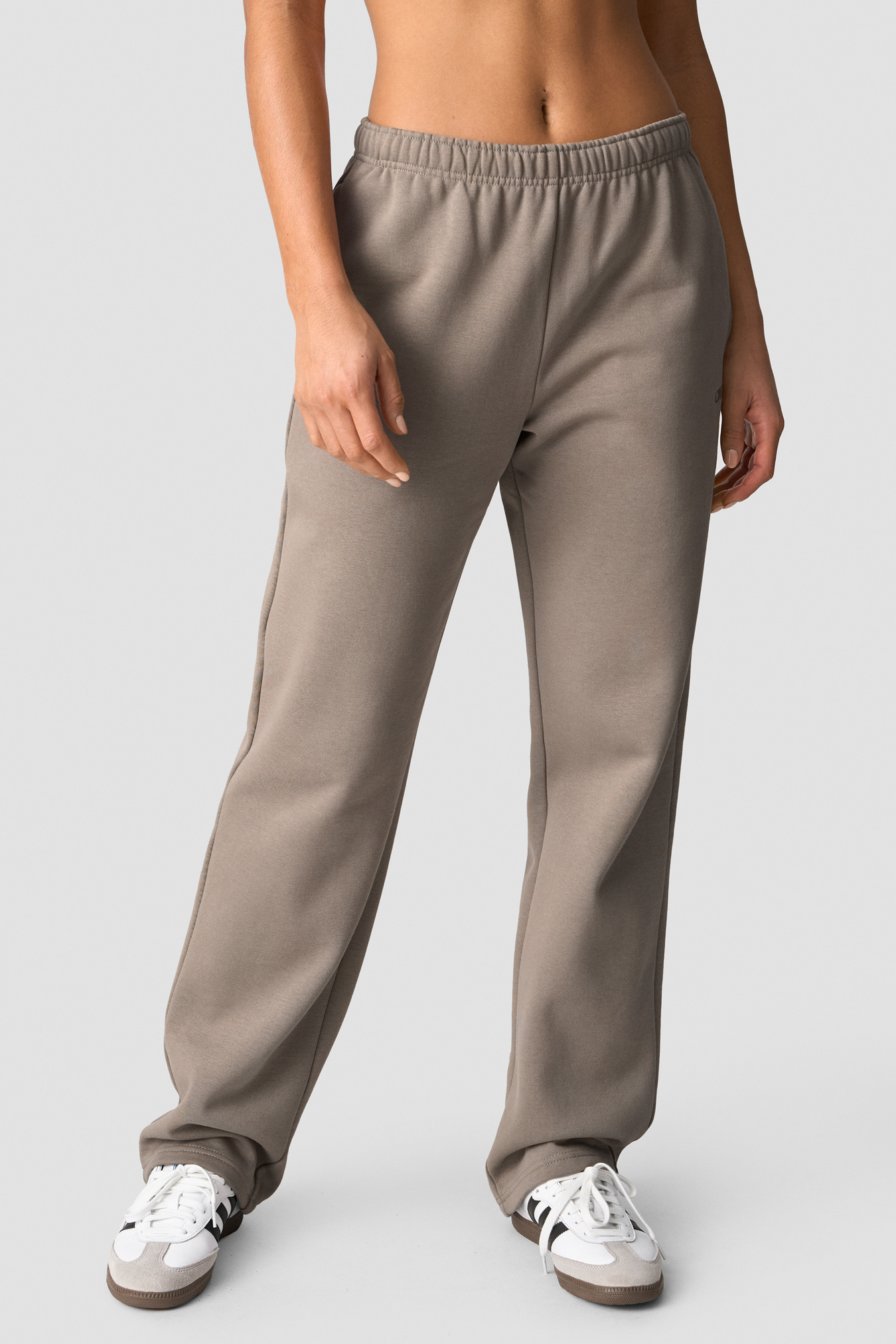 Everyday Straight Leg Sweatpants Greige - Bild 1