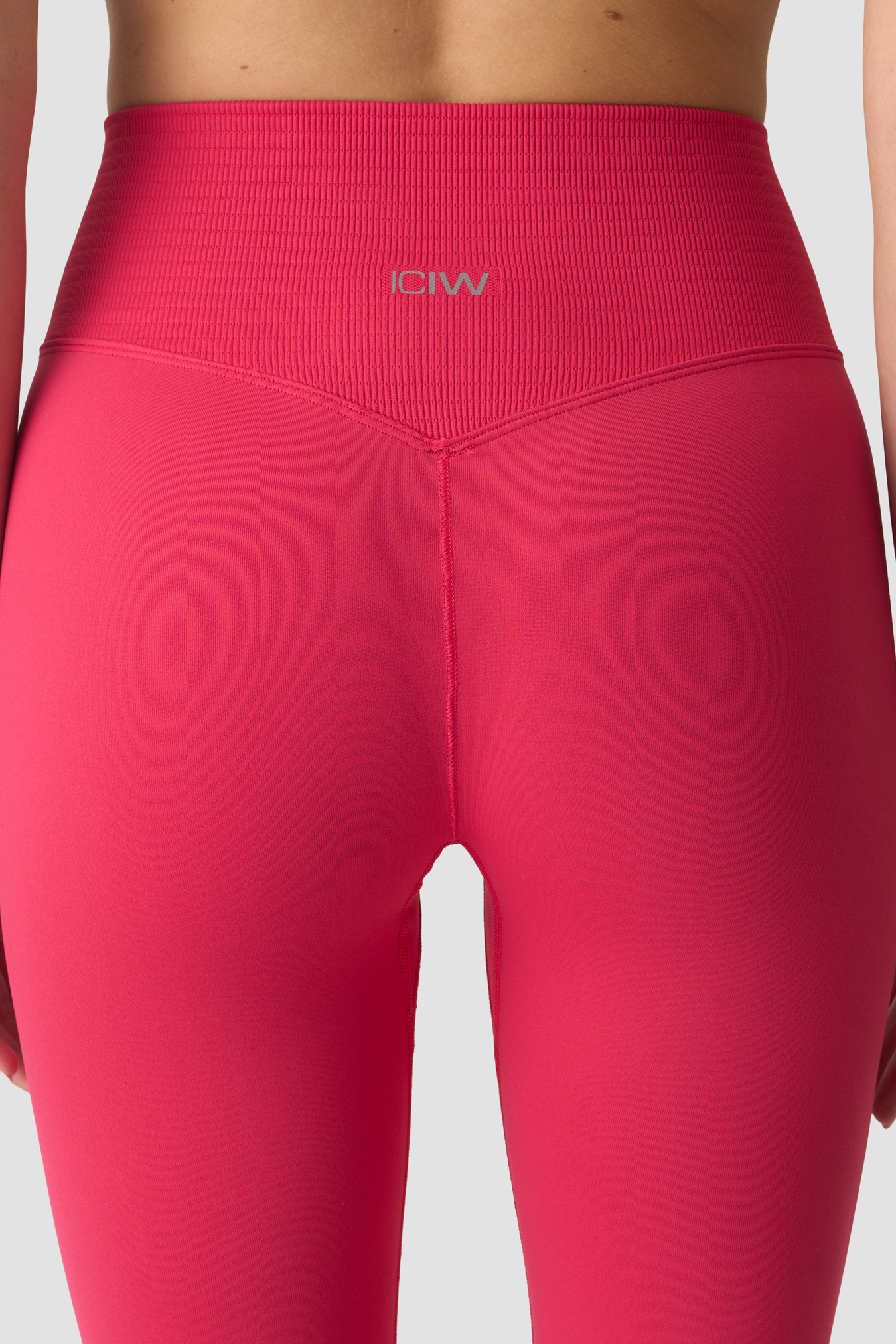 Define Seamless V-shape Tights Hot Pink - image 3