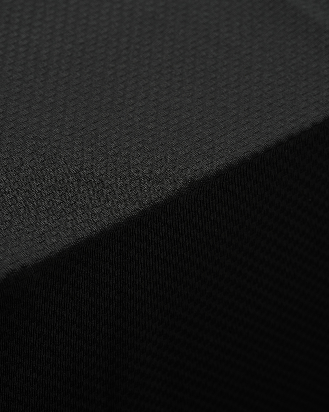 Training Club Raglan Long Sleeve Black - immagine $