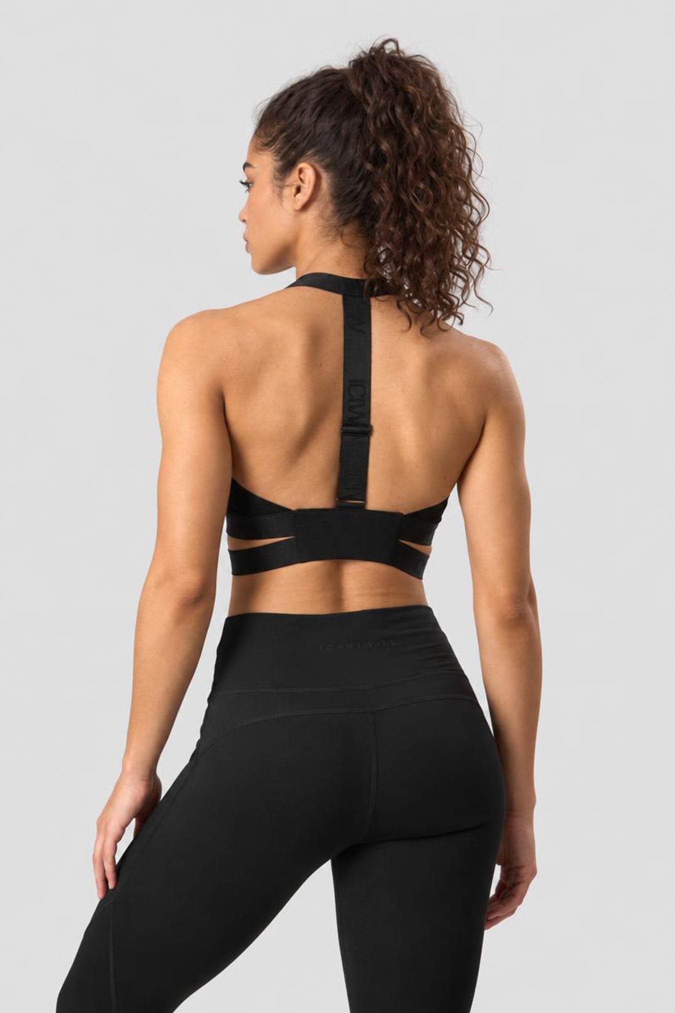 Ultimate Training Sports Bra Black/Black - image 2
