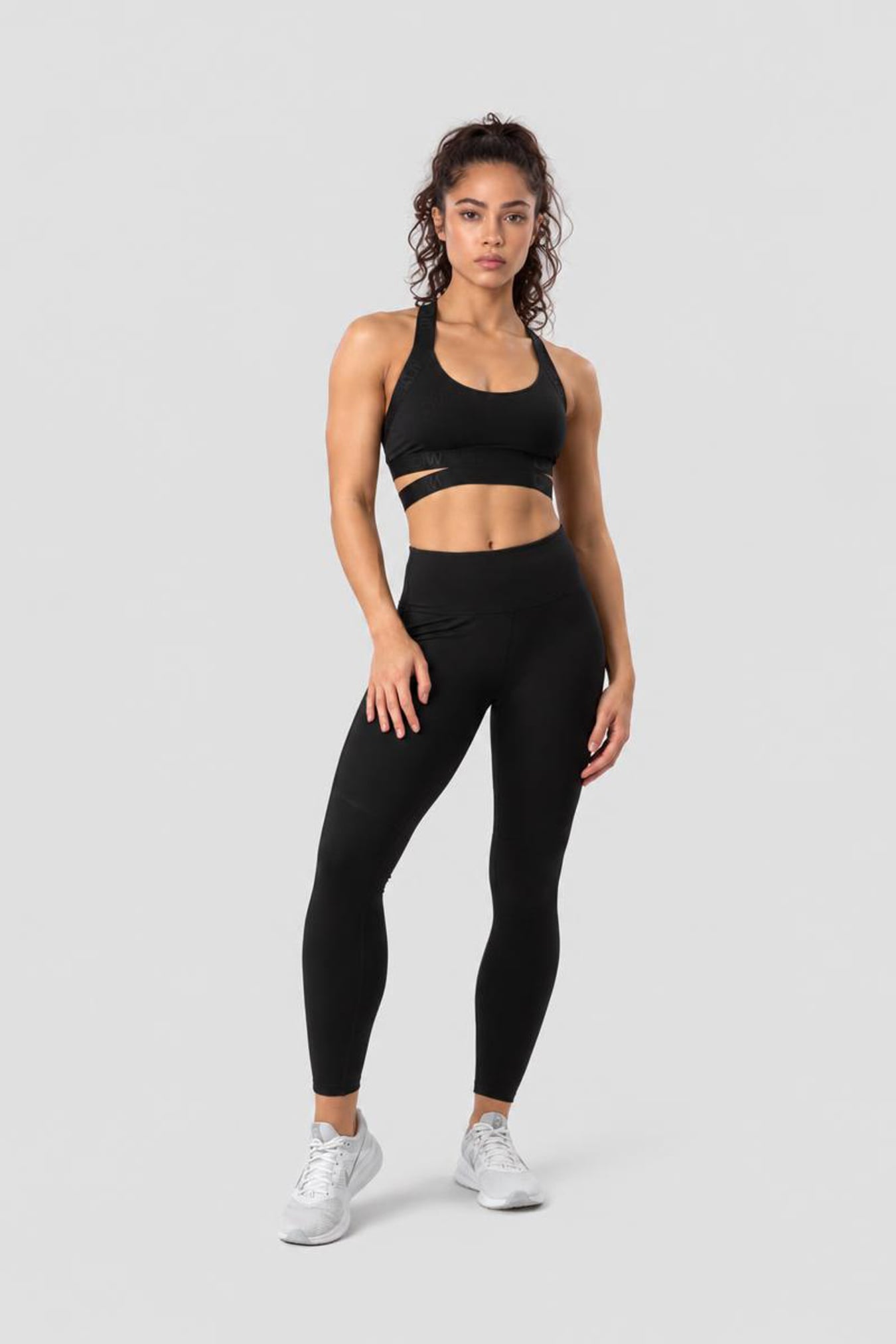 Ultimate Training Sports Bra Black/Black - image 5