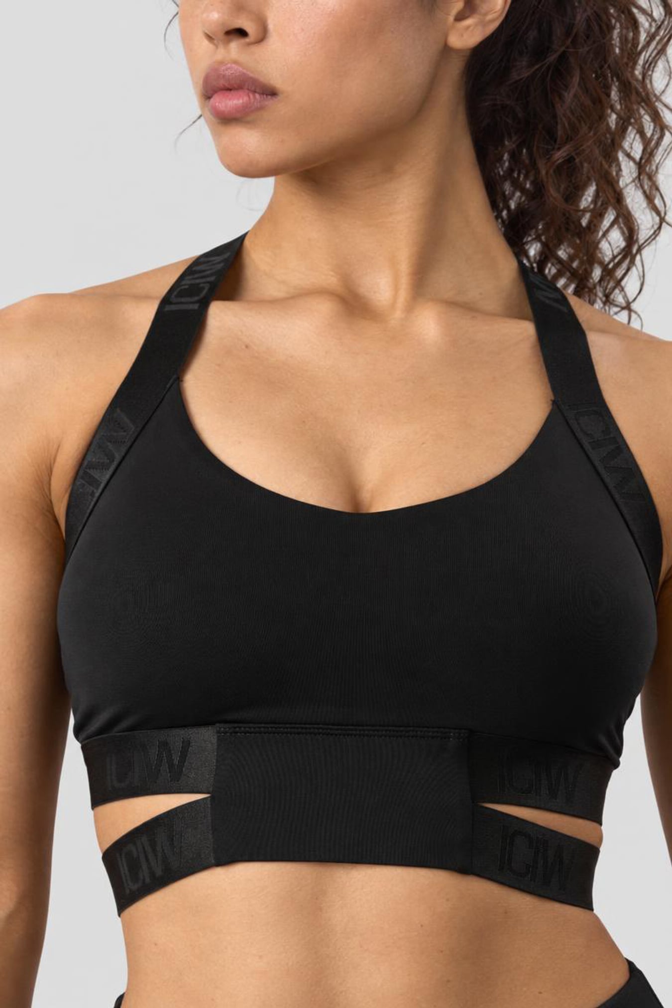 Ultimate Training Sports Bra Black/Black - image 3