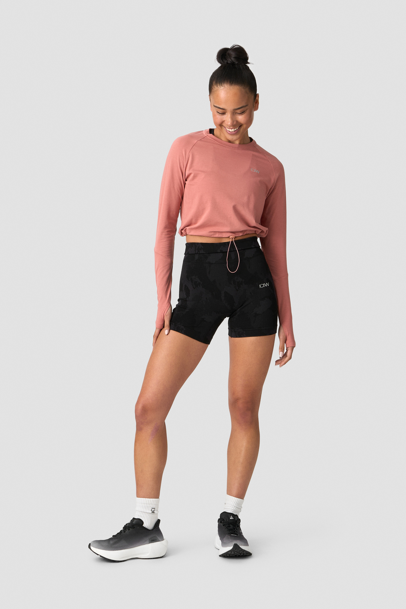 Define Cropped Adjustable Long Sleeve Rose - image 6