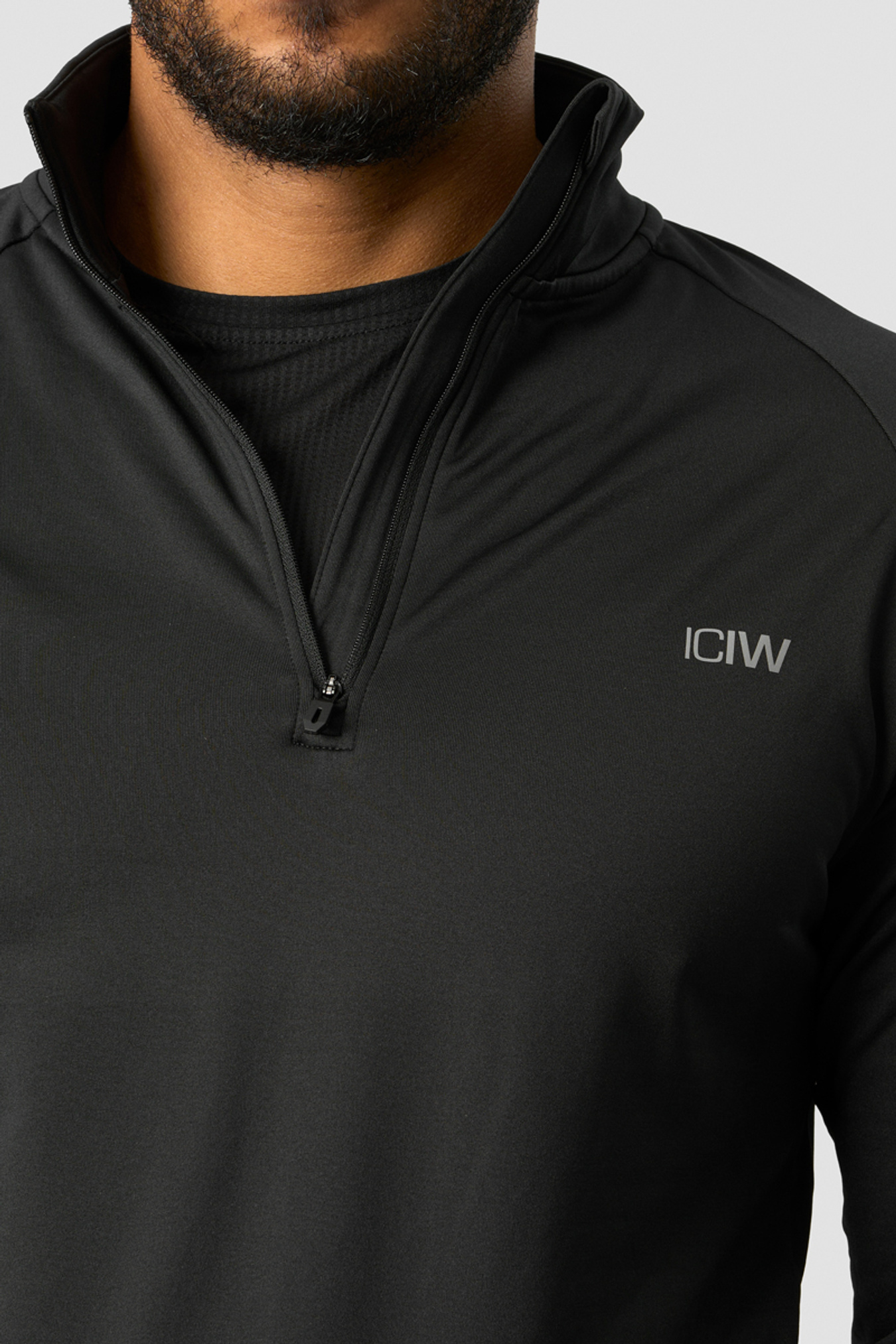 Ultimate Training 1/4 Zip Black - image 3