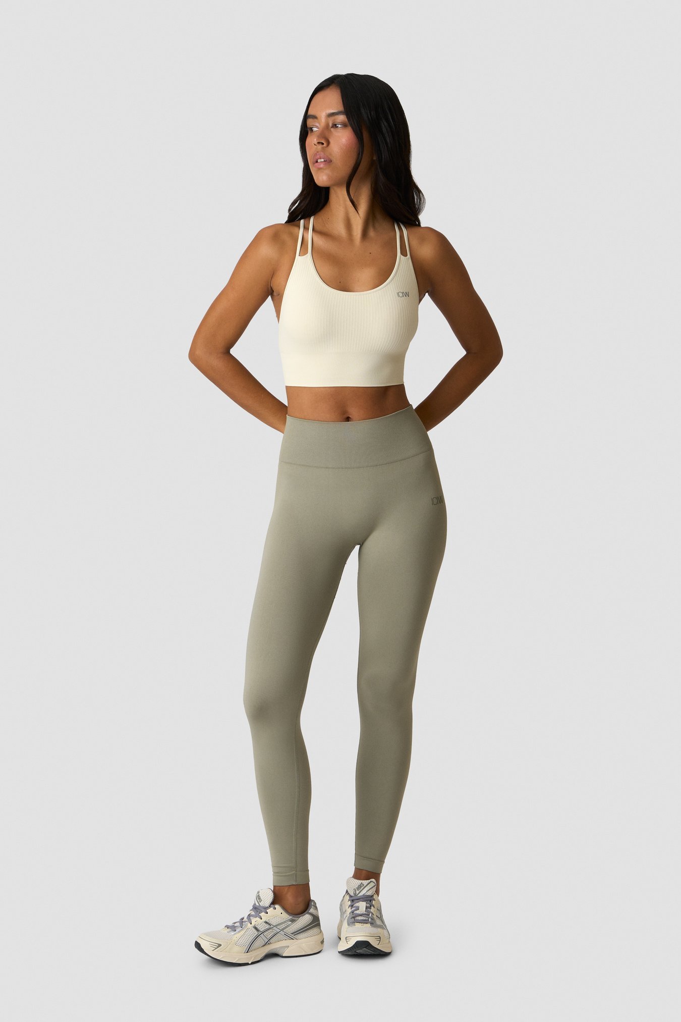Ribbed Define Seamless Sports Bra Cream - imagen 3