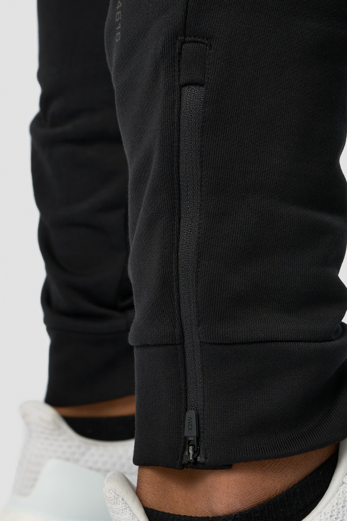 Training Club Sweat Pants Men Black - bild 4