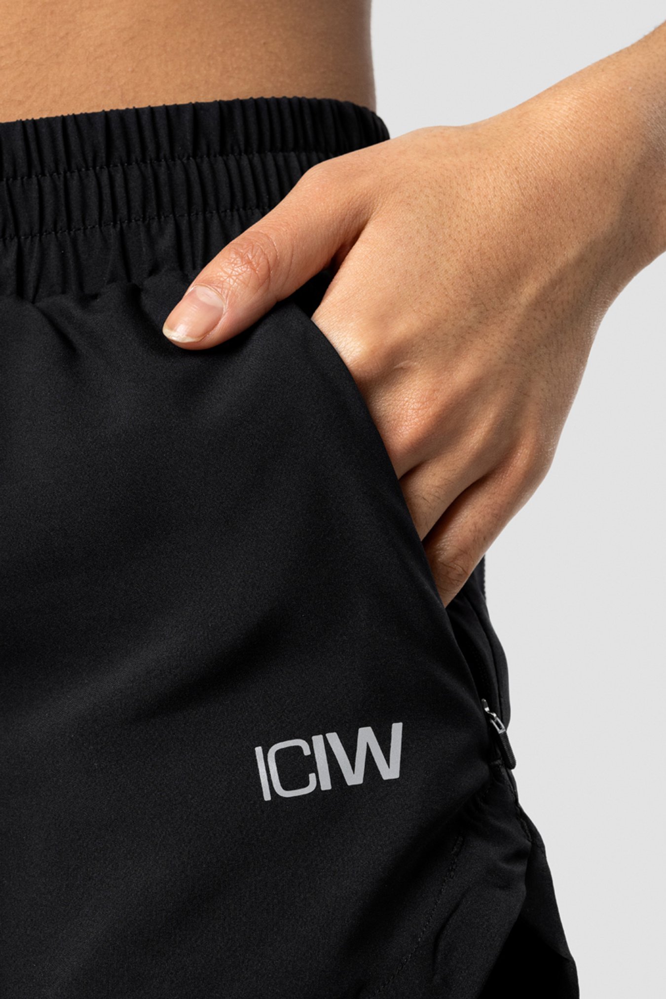 Mercury Shorts Wmn Black - Bild 2