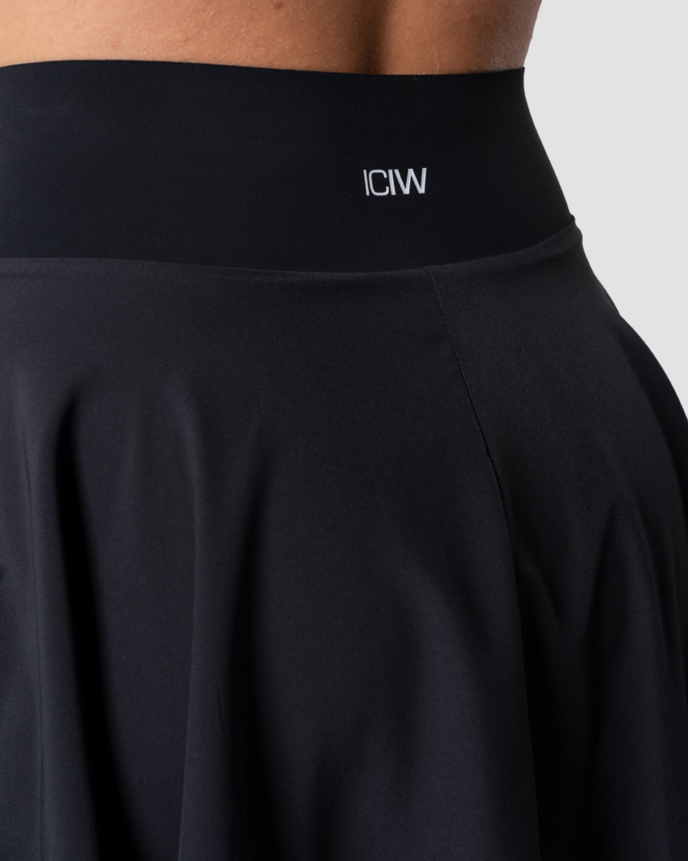 Smash 2-in-1 Skirt Black - image 5