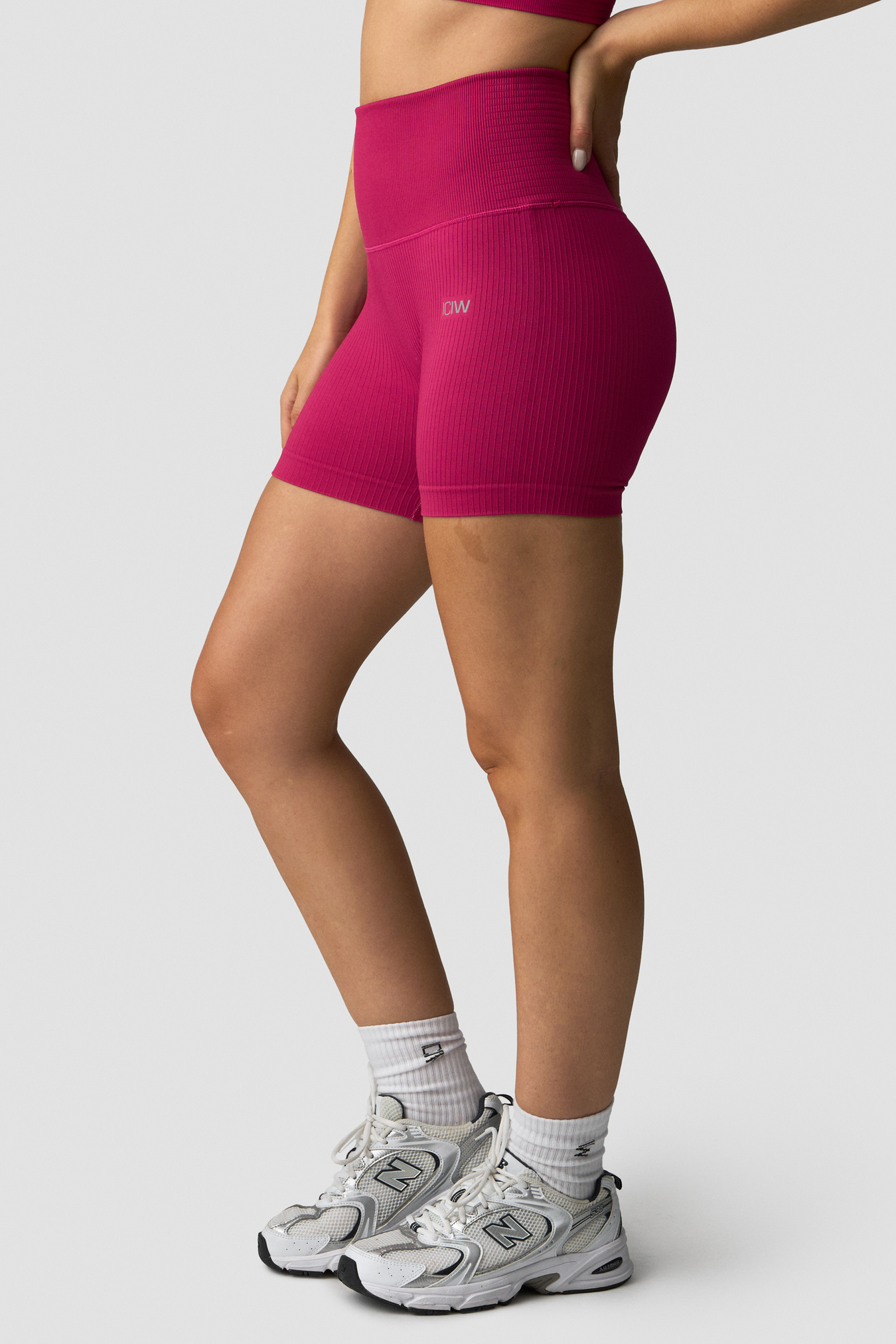 Ribbed Define Seamless Pocket Shorts Dark Pink - Bild 2