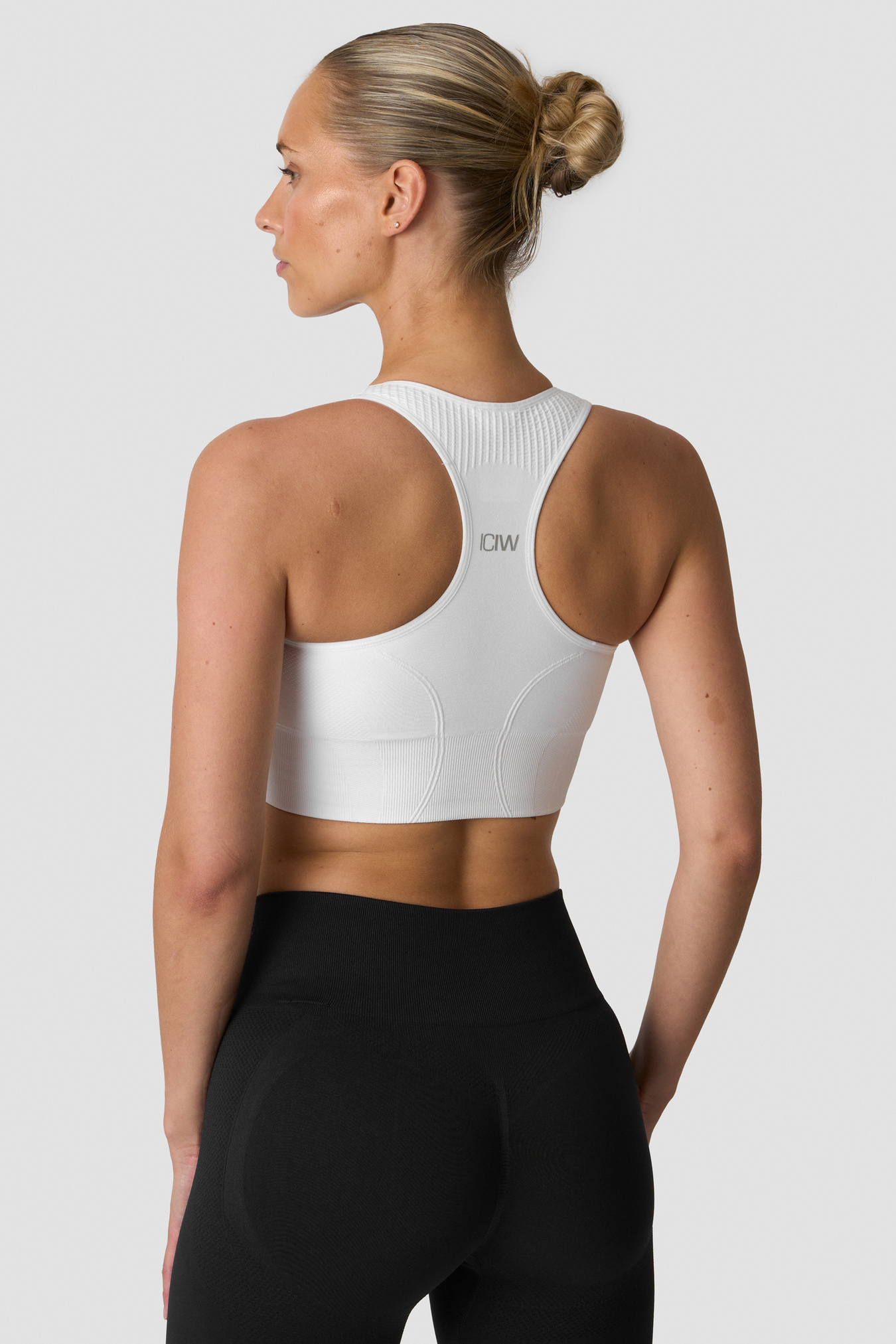 Soft Seamless Sports Bra White - kuva 2