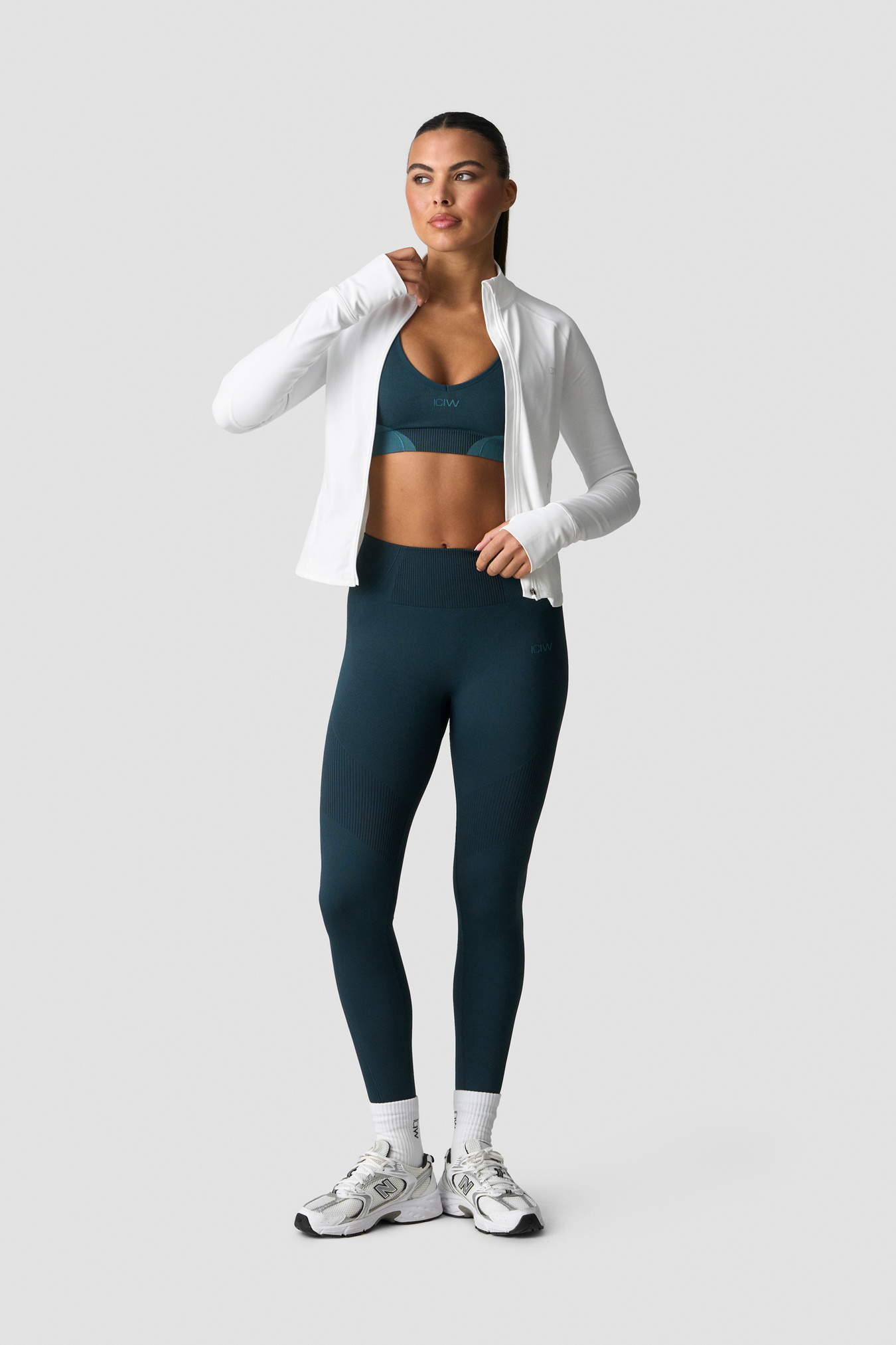 Sculpt Zip Long Sleeve W White - Bild 6