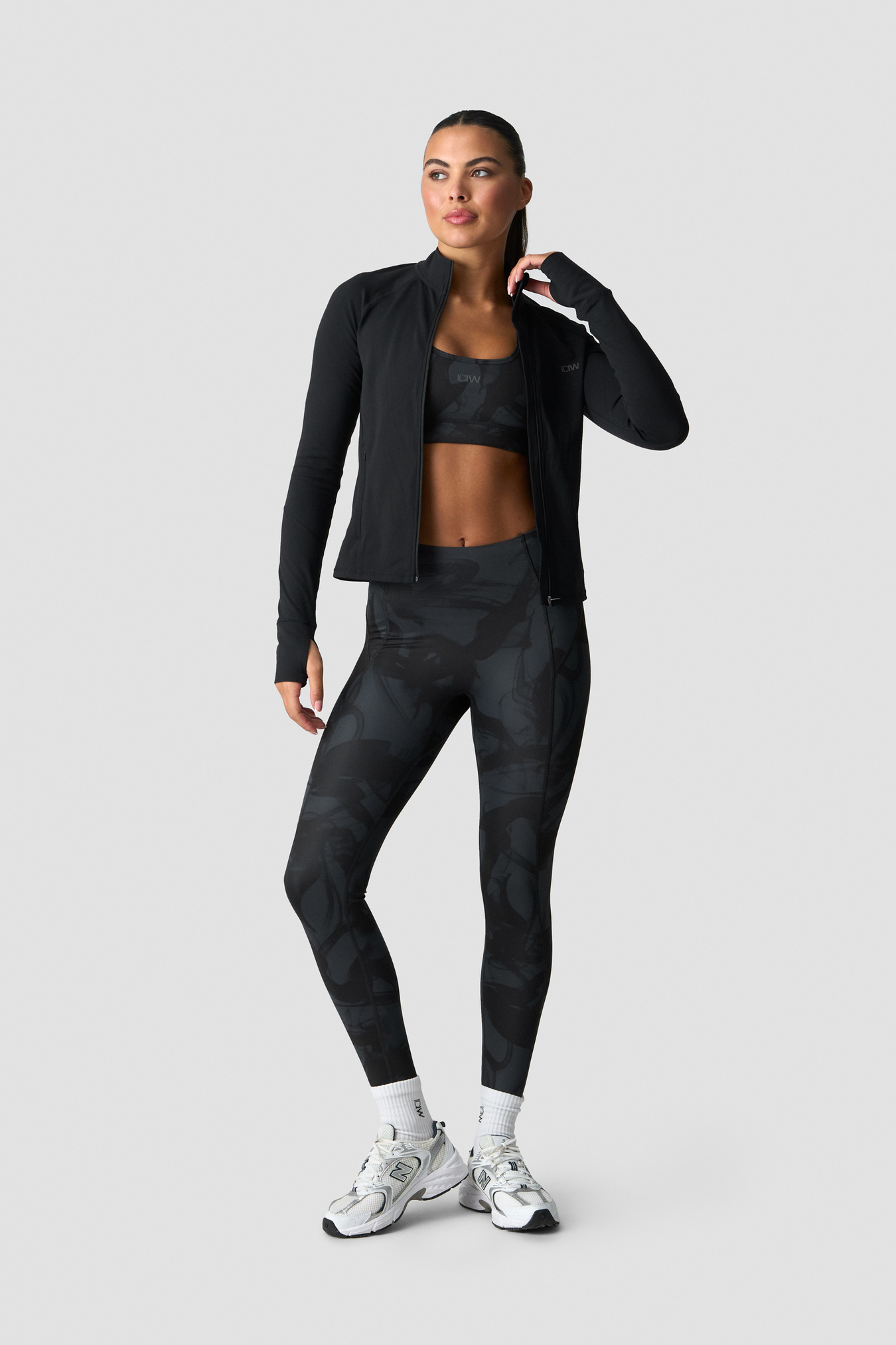 Sculpt Zip Long Sleeve W Black - Bild 1