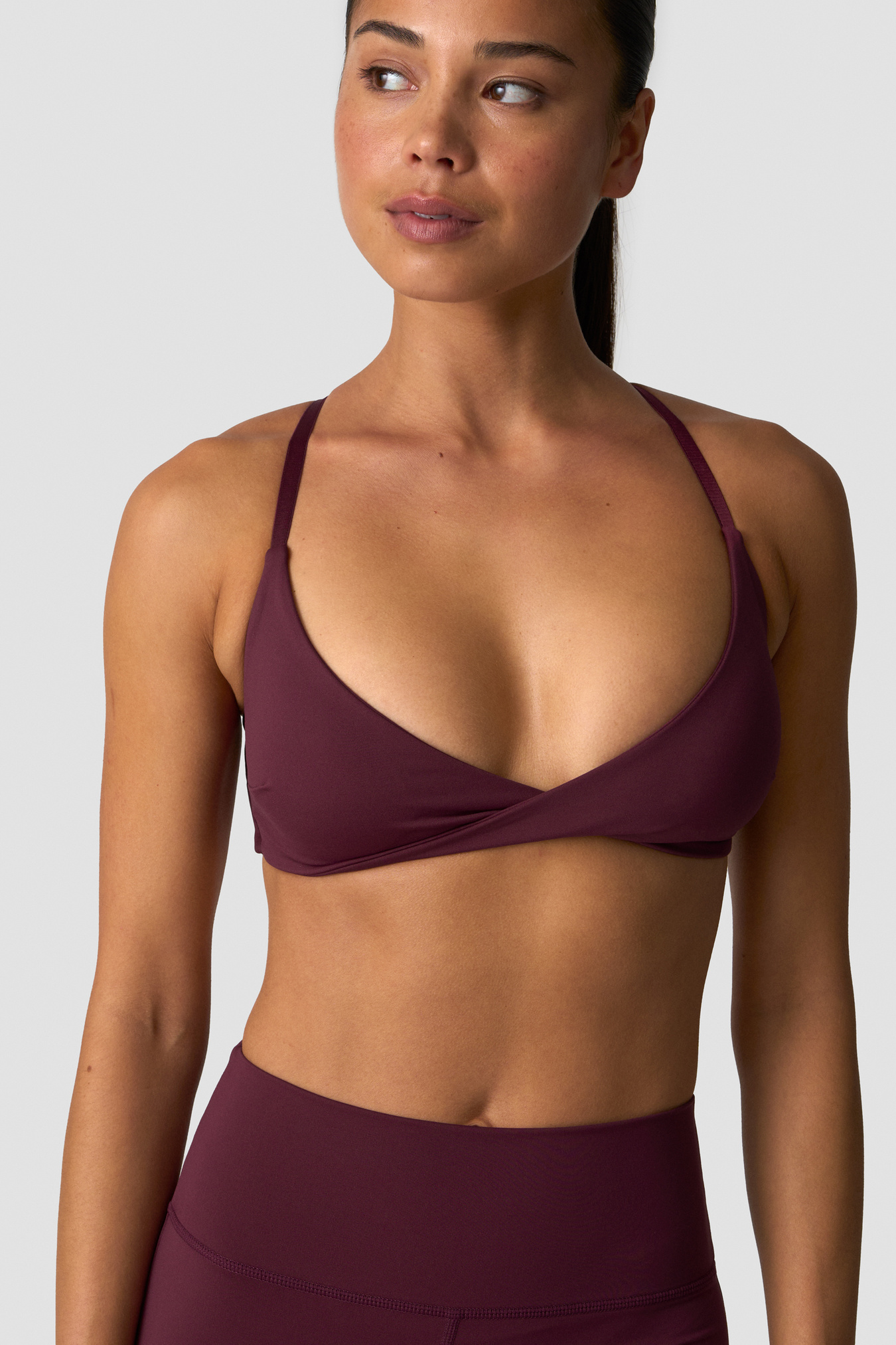 Nimble Twist Sports Bra Dark Mahogany - image 2