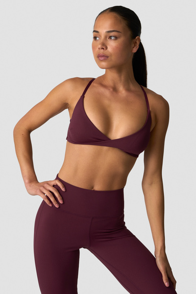 
                    Nimble Twist Sports Bra Dark Mahogany
                    
                  