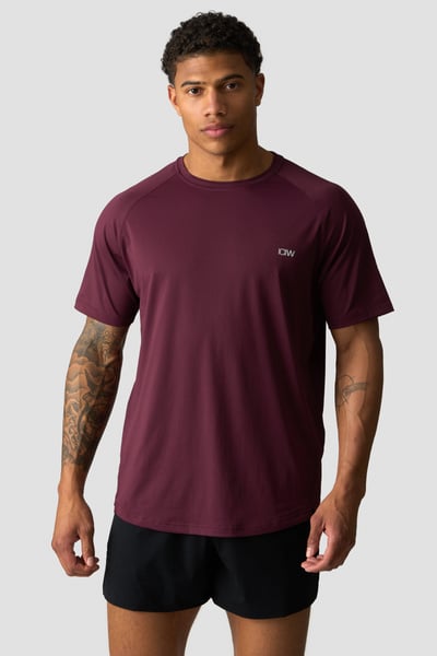 
                    Stride Raglan T-shirt Dark Mahogany
                    
                  