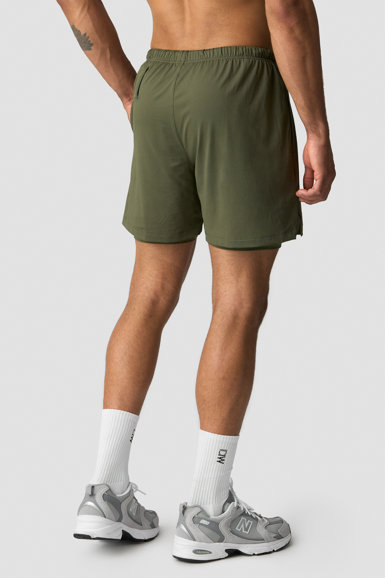 Stride 2-in-1 Shorts Dark Khaki Green - bild 2
