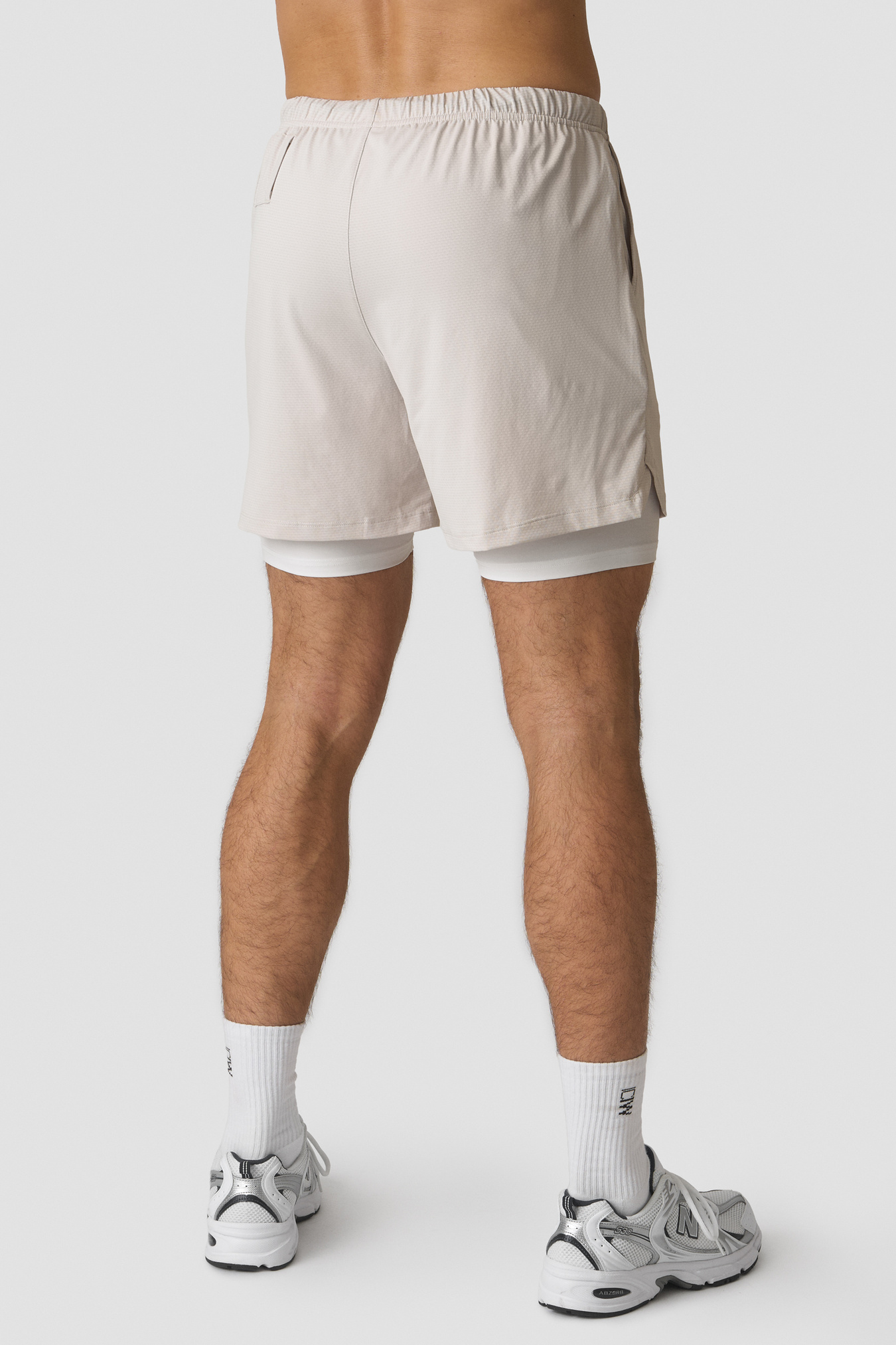 Stride 2-in-1 Shorts Light Dusty Beige - bild 1