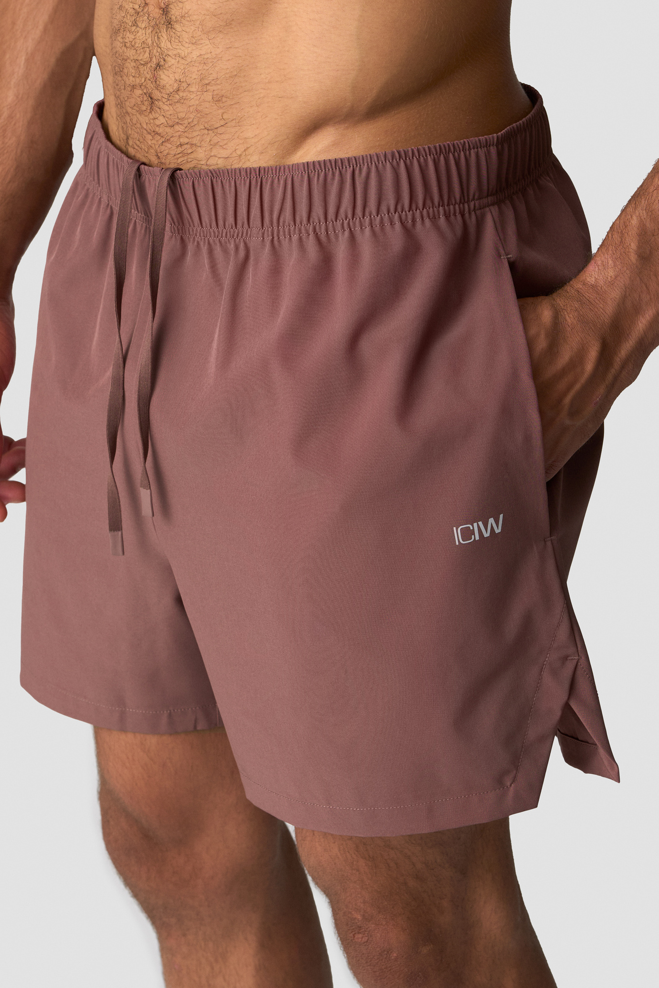 Essential Cardio 5'' Shorts Auburn Brown - image 3