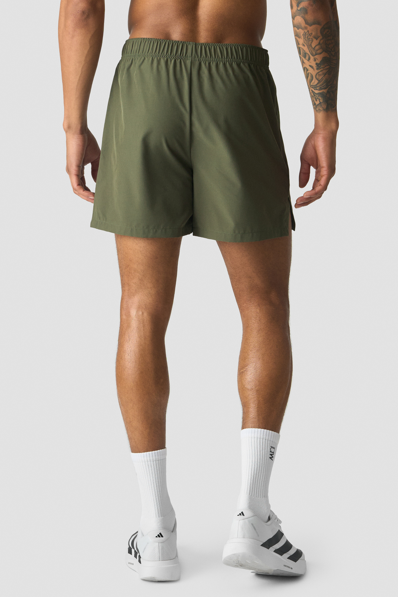 Essential Cardio 5'' Shorts Dark Khaki Green - image 2