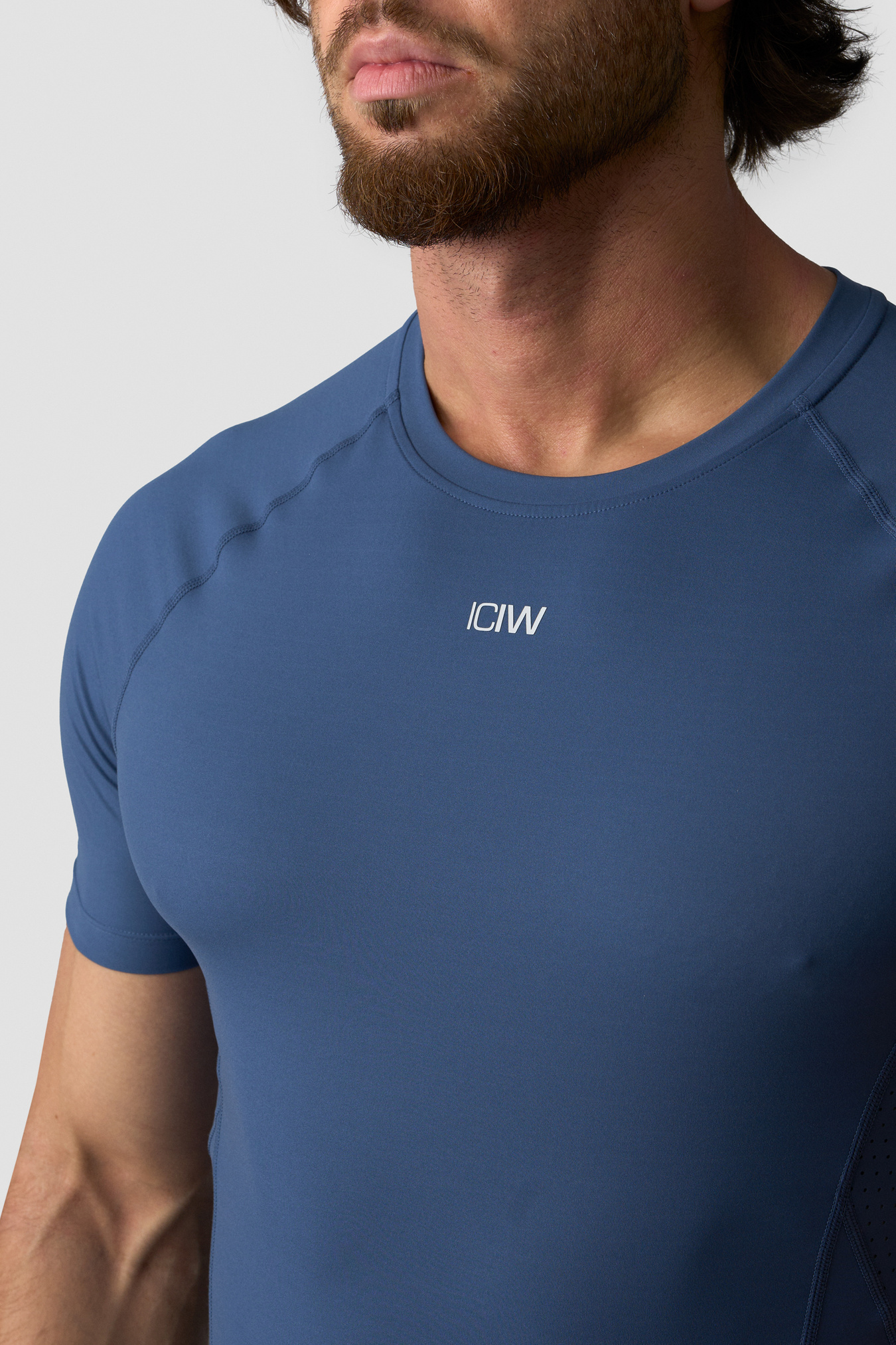 Ignite Muscle Fit T-Shirt Dusty Twilight Blue - Bild 3