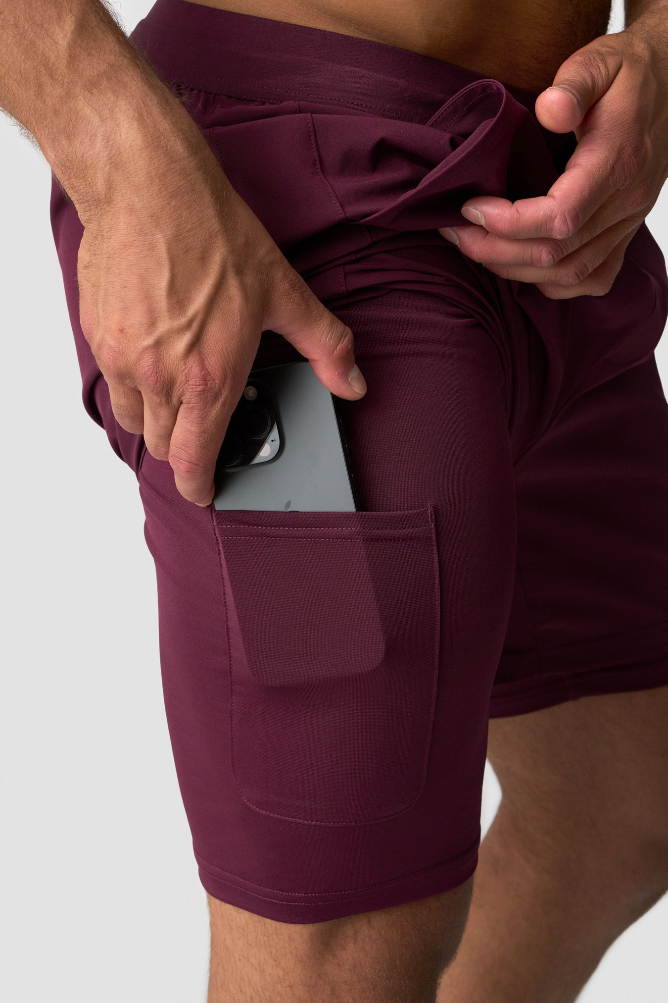 Workout 2-in-1 Shorts Men Dark Mahogany - immagine $