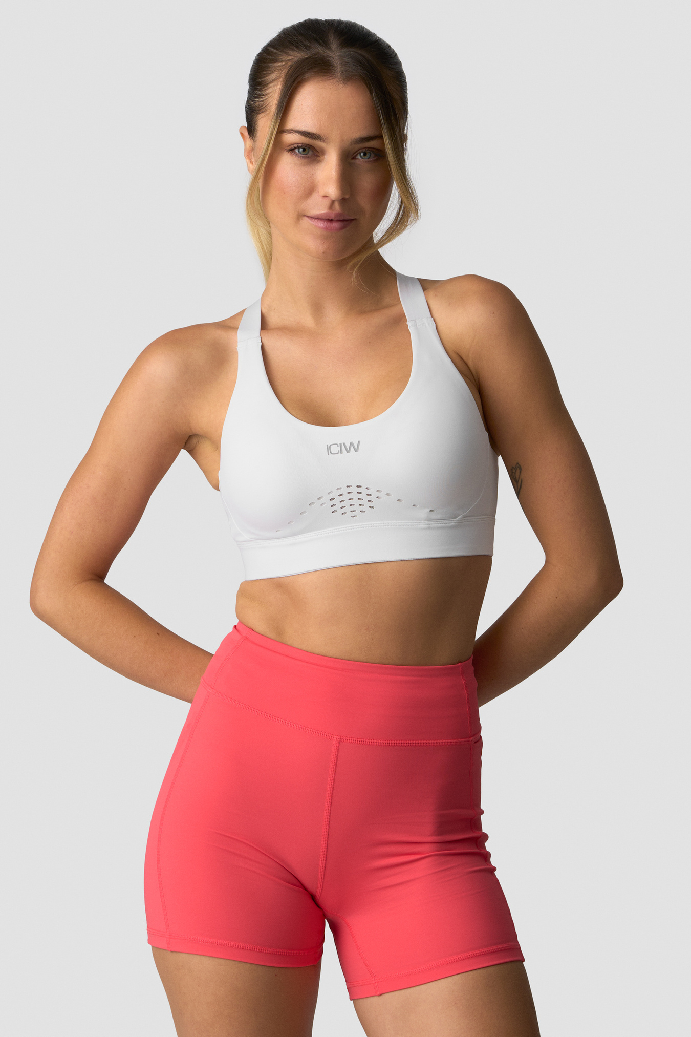 Essential High Intensity Sports Bra White - imagen 2