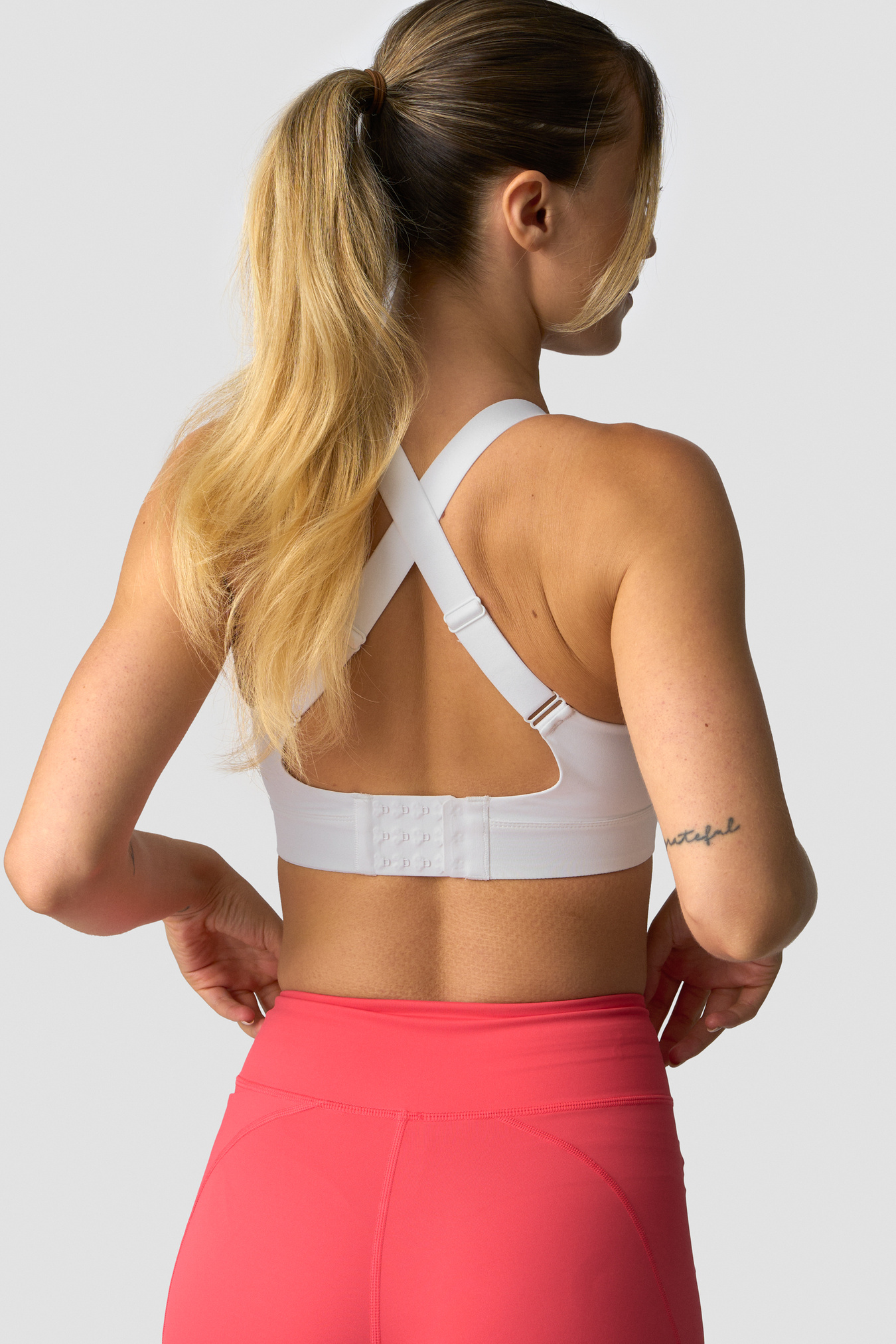Essential High Intensity Sports Bra White - imagen 3