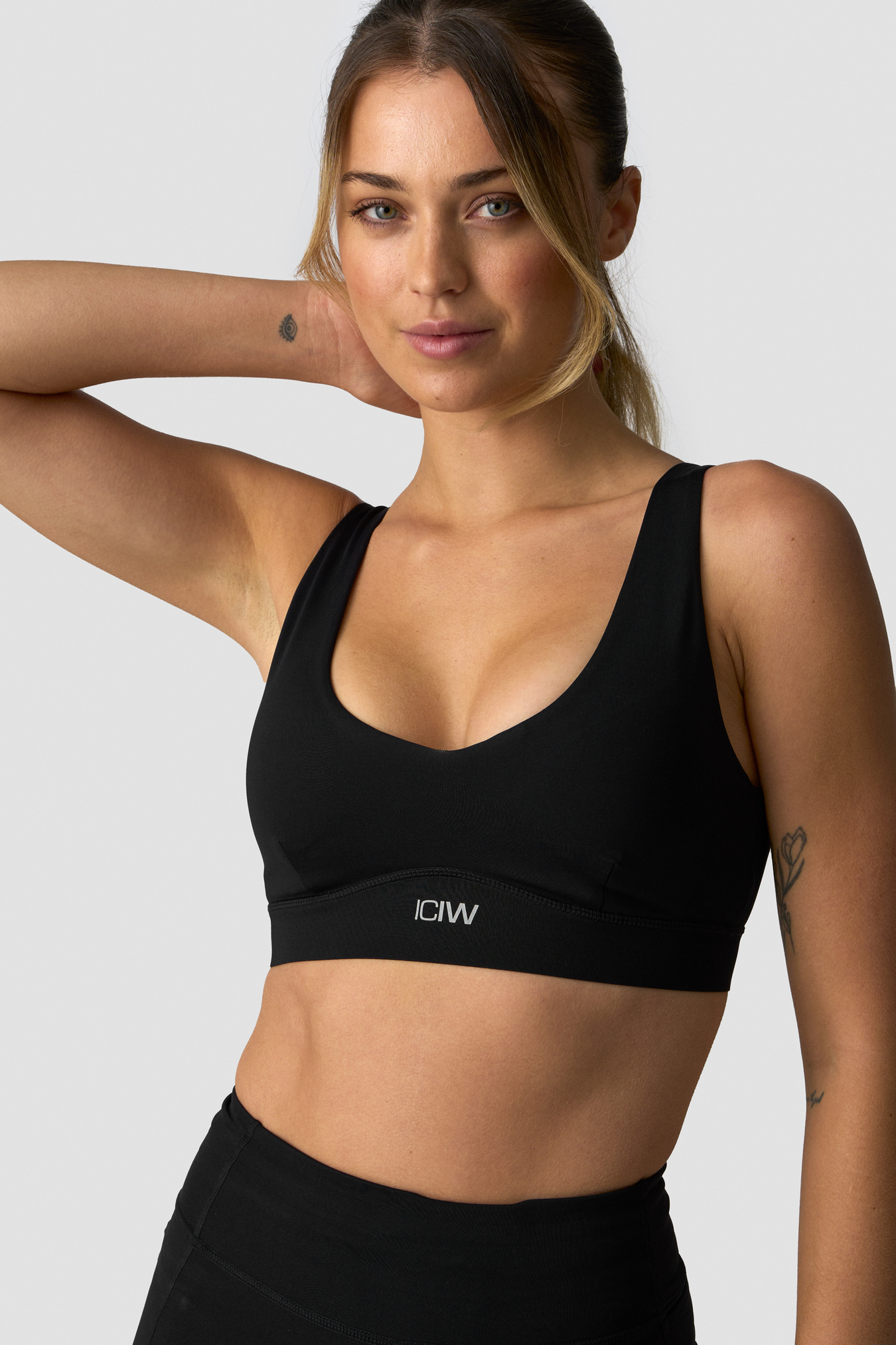 Essential Mid Support Sports Bra Black - Bild 0