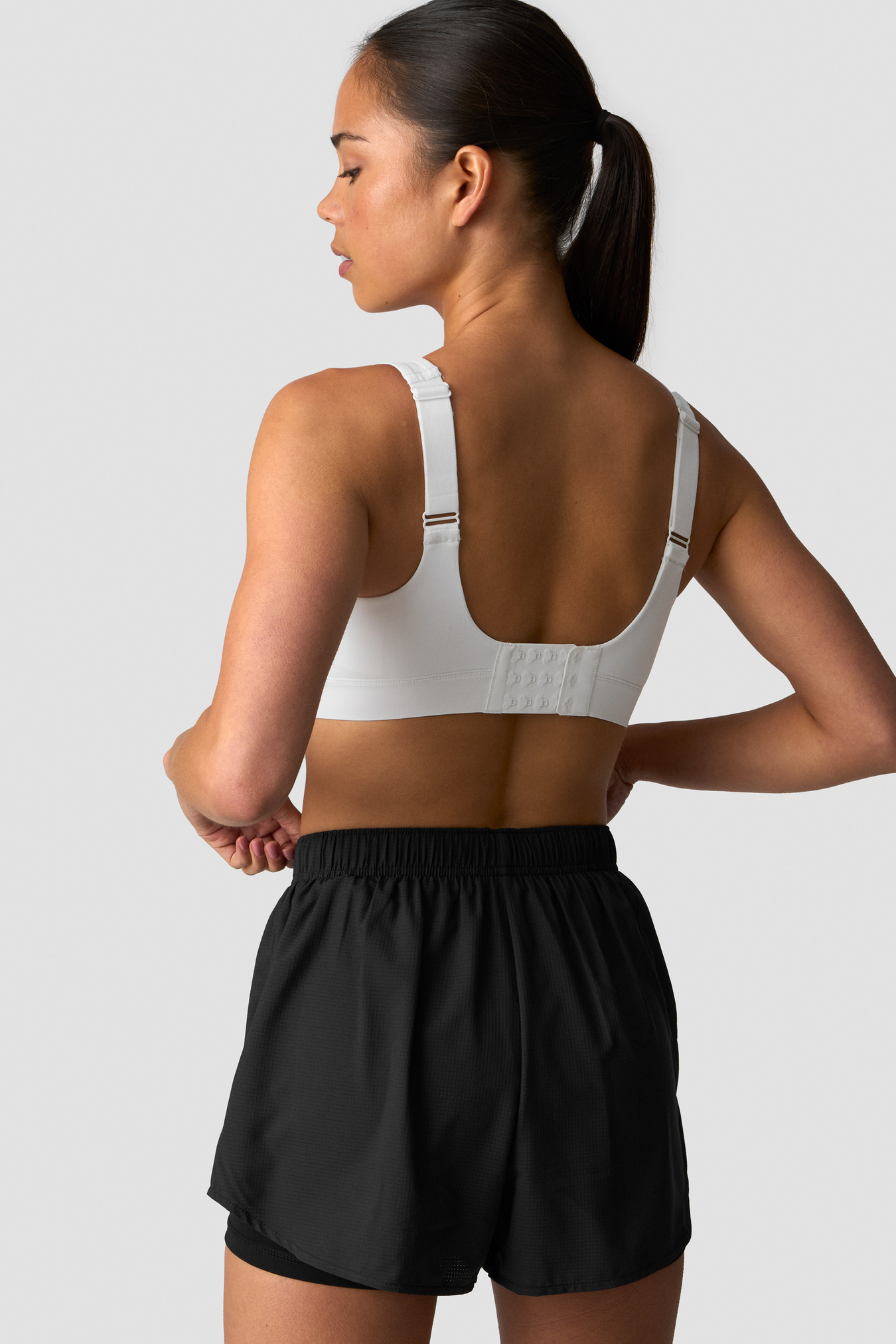 Essential Mid Support Sports Bra White - Bild 2