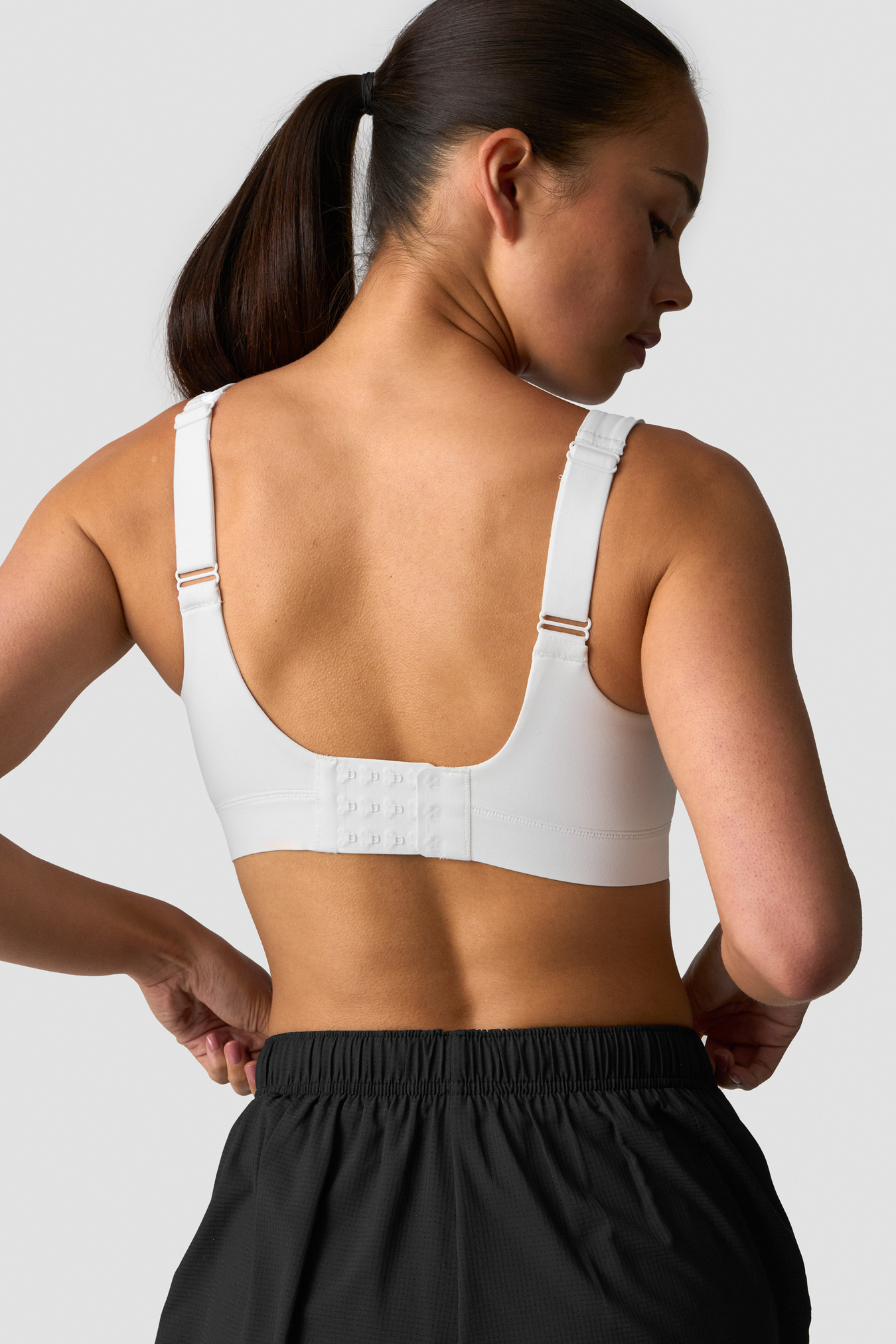 Essential Mid Support Sports Bra White - Bild 1