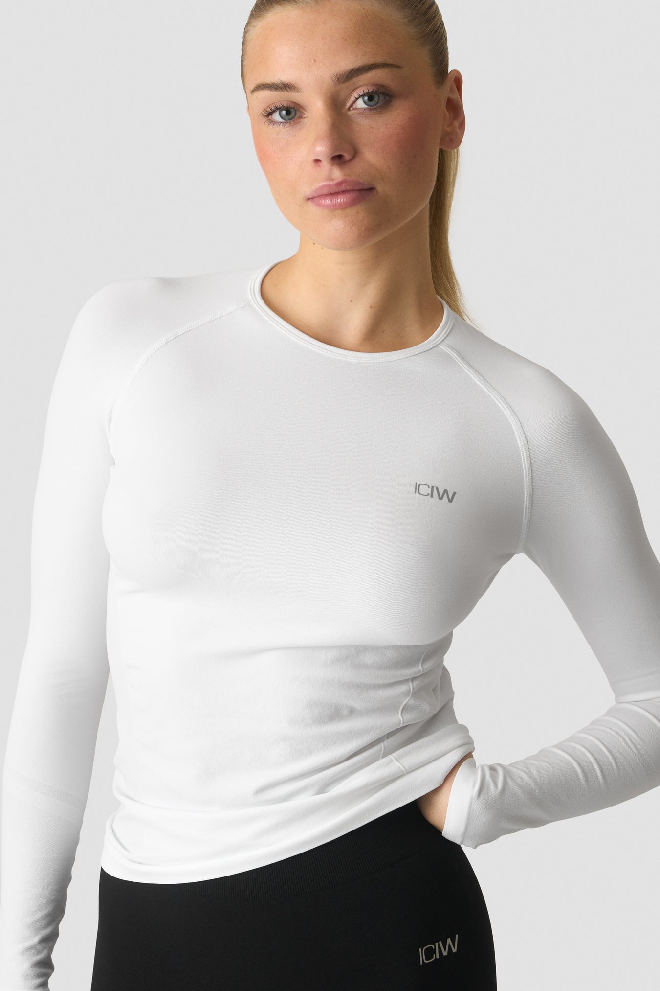 Define Seamless Long Sleeve White - image 3