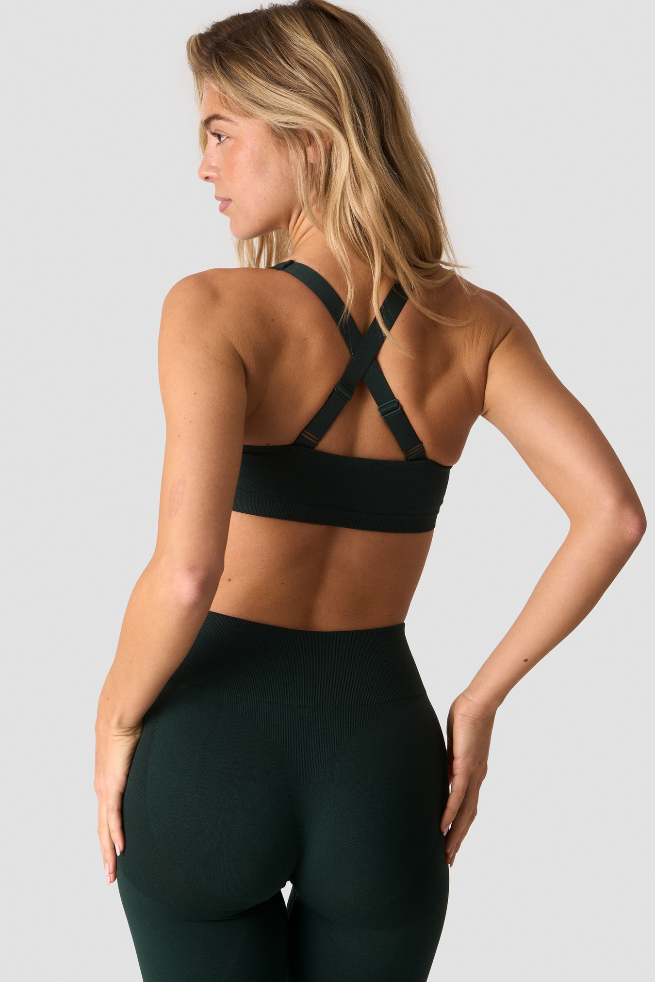Smooth Seamless Sports Bra Wet Green - image 2