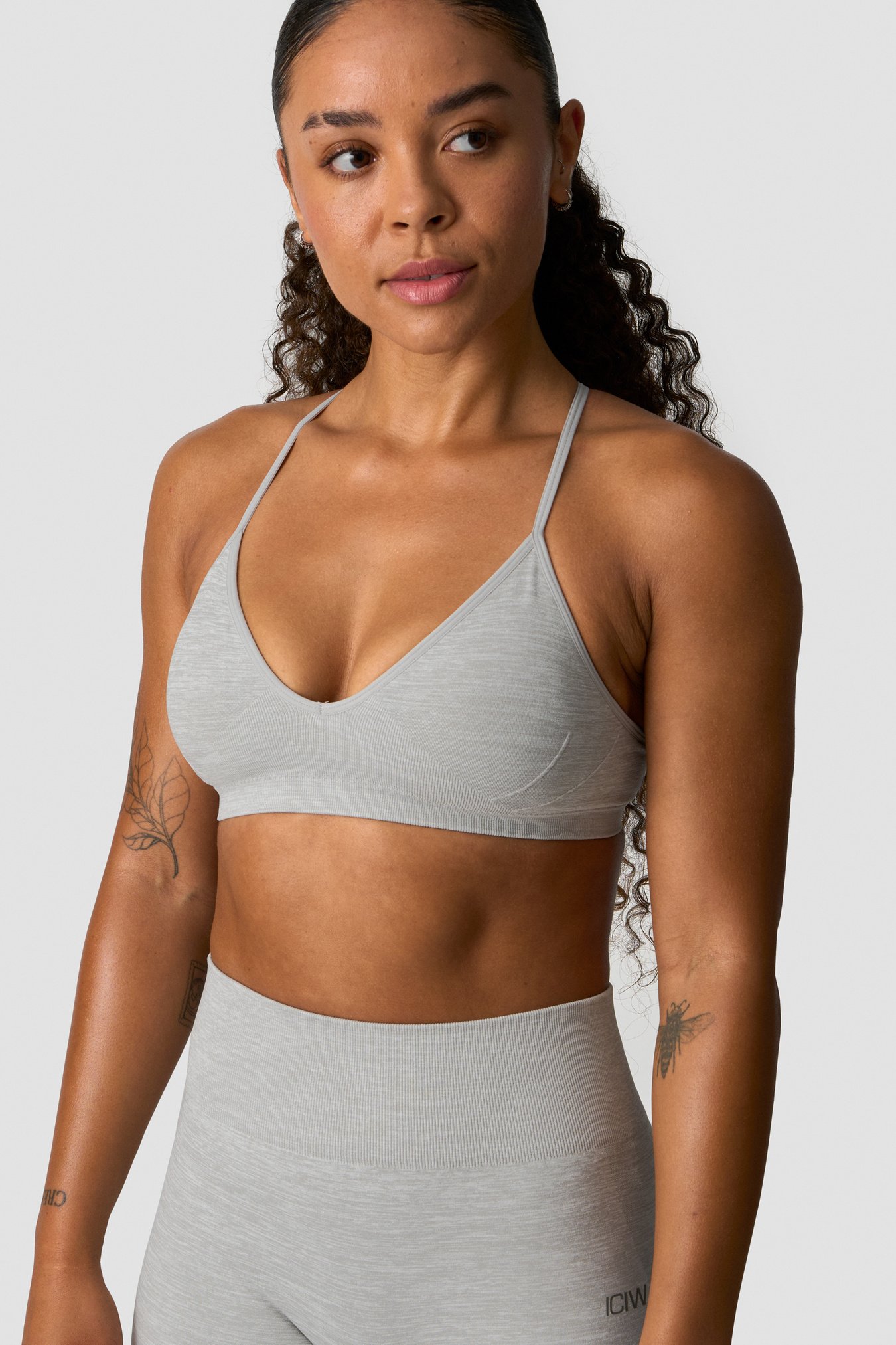 Smooth Seamless Strappy Sports Bra Light Grey Melange - immagine $