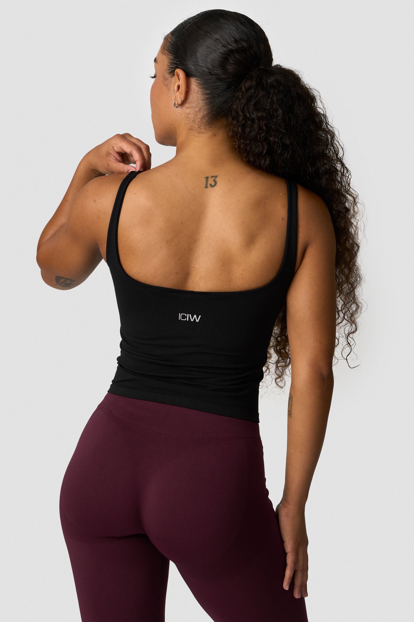 Smooth Seamless 2-in-1 Tank Black - immagine $