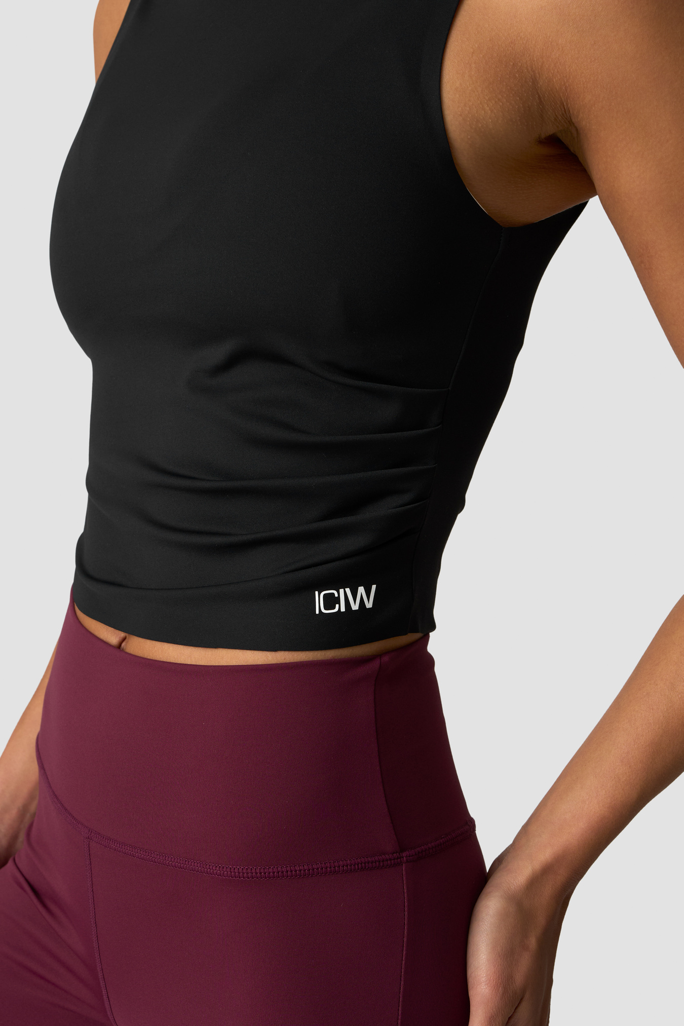 Nimble Cropped Tank Top Black - image 1