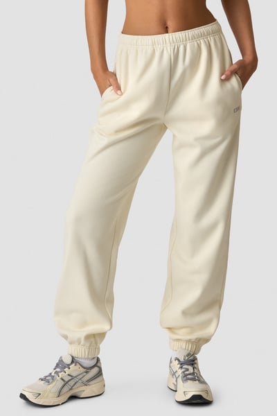 
                    Everyday Sweat Pants Cream
                    
                  