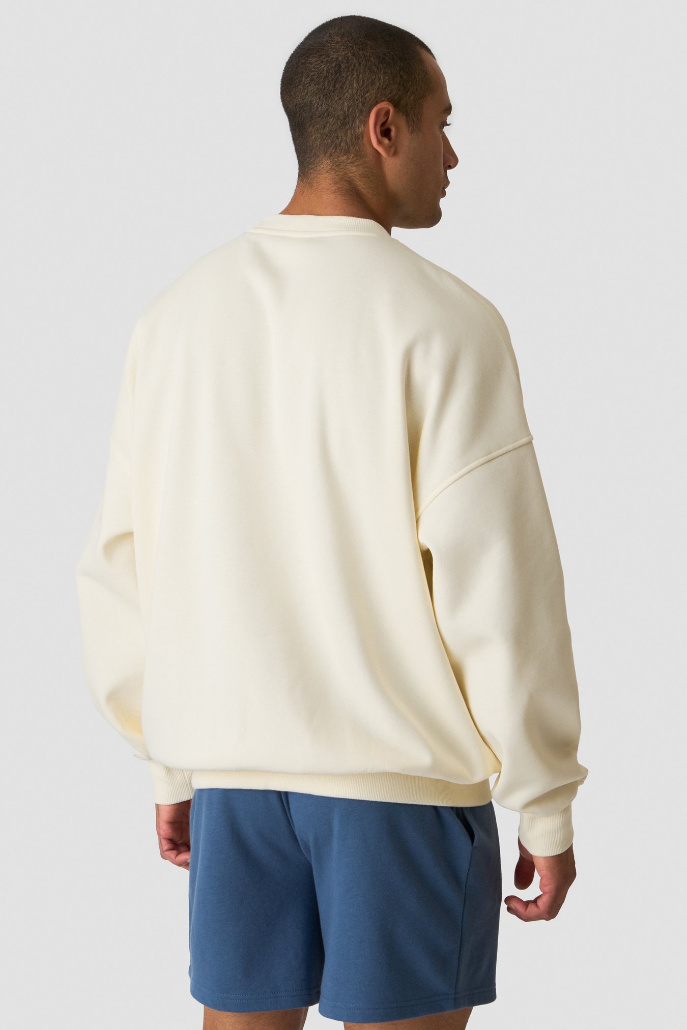 Everyday Relaxed Crewneck Print Cream - kuva 1
