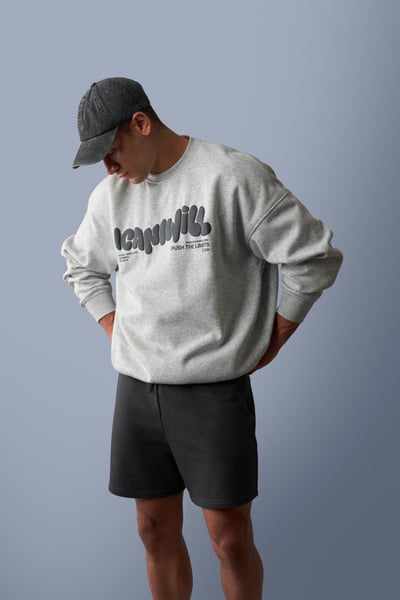 
                    Everyday Relaxed Crewneck Print Light Grey Melange
                    
                  
