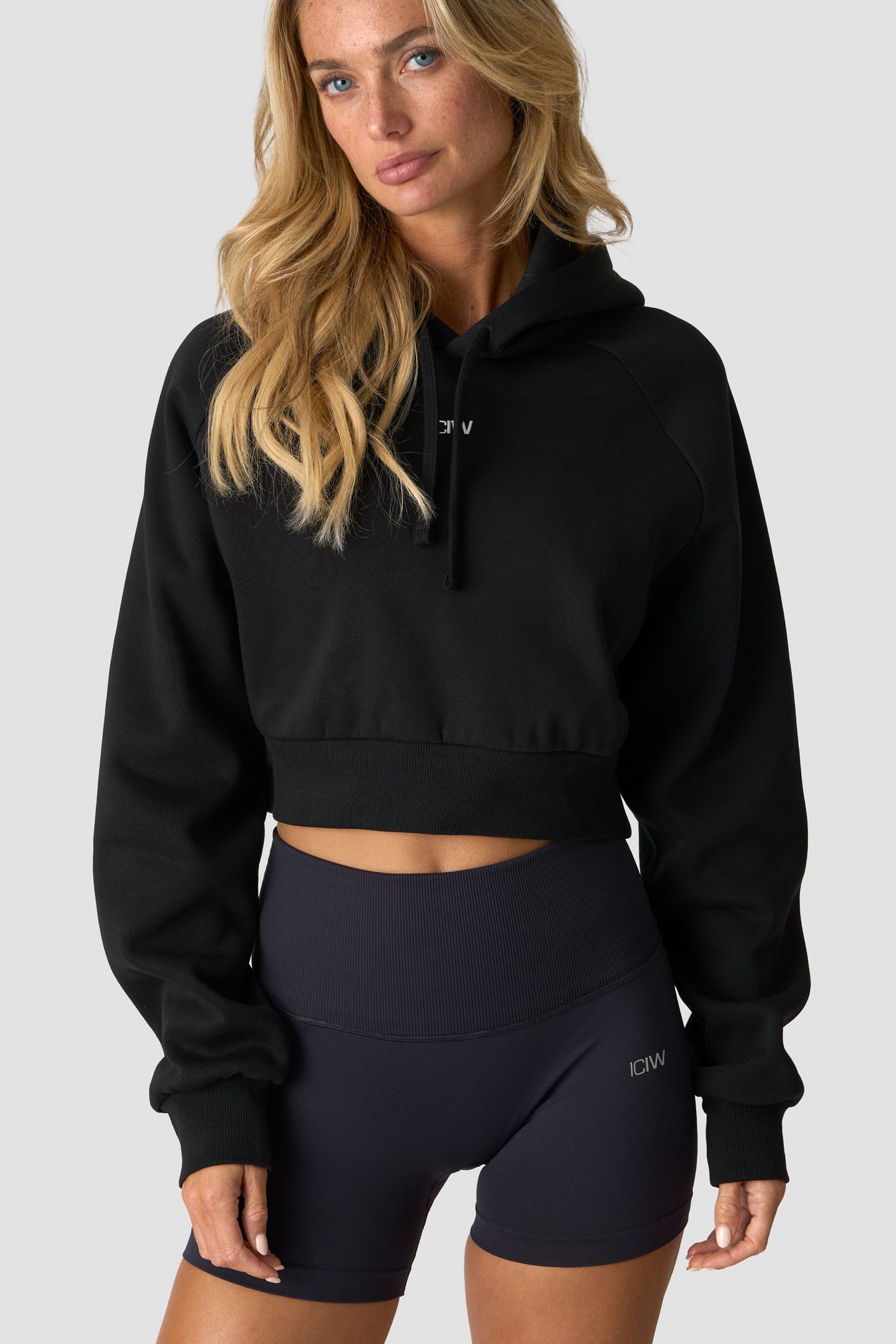Everyday Cropped Hoodie Black - Bild 0
