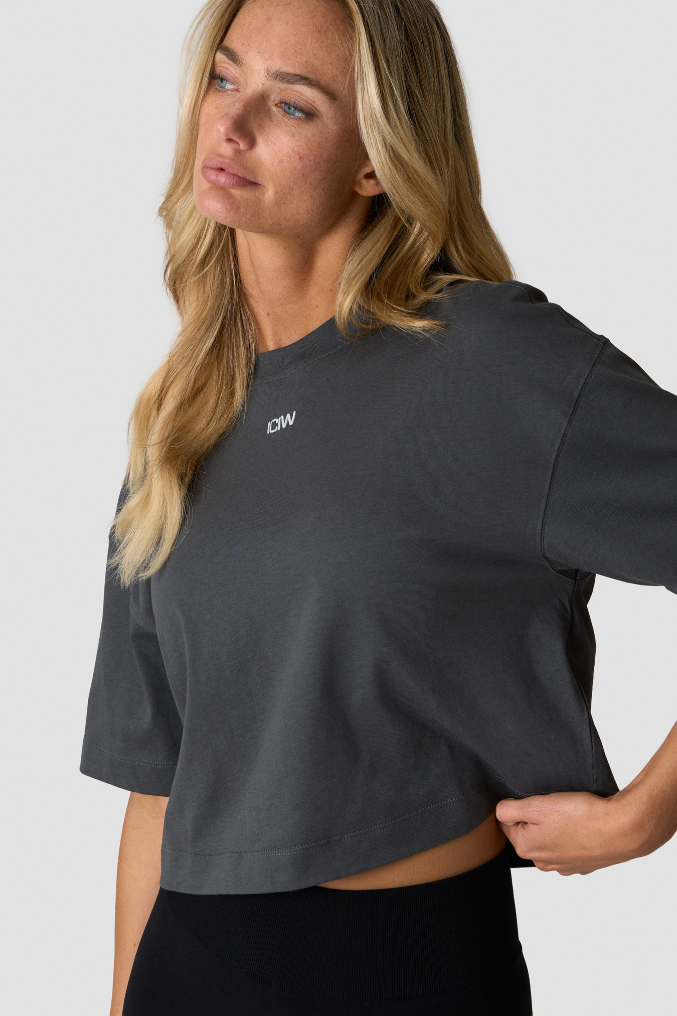 Everyday Cropped Cotton Tee Charcoal Grey - immagine $