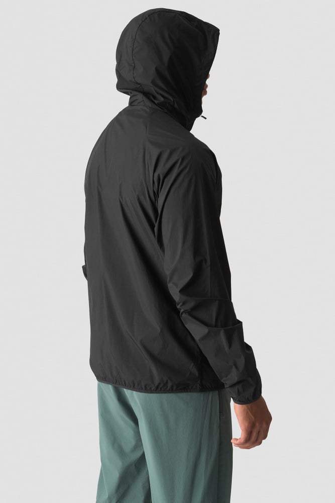 Essential Wind Jacket Black