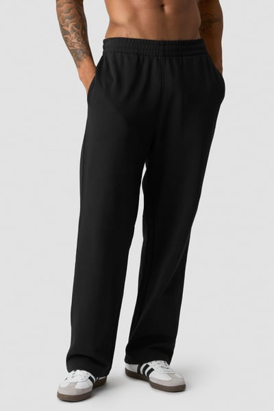 Essence Sweat Pants Black - undefined