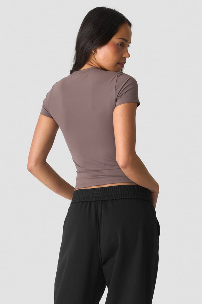 Essence Seamless Tee Dusty Brown