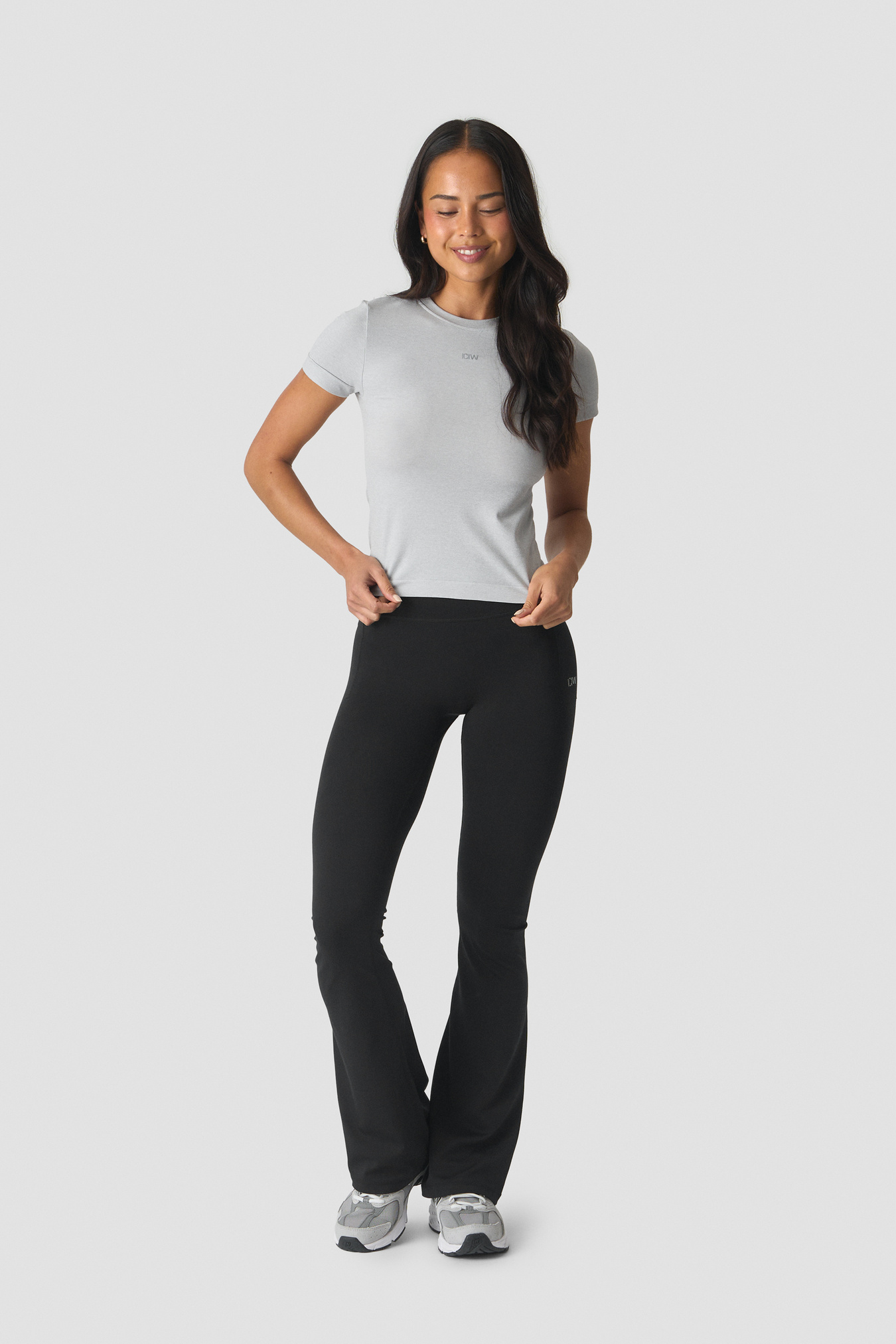 Essence Seamless Tee Light Grey Melange - image 4